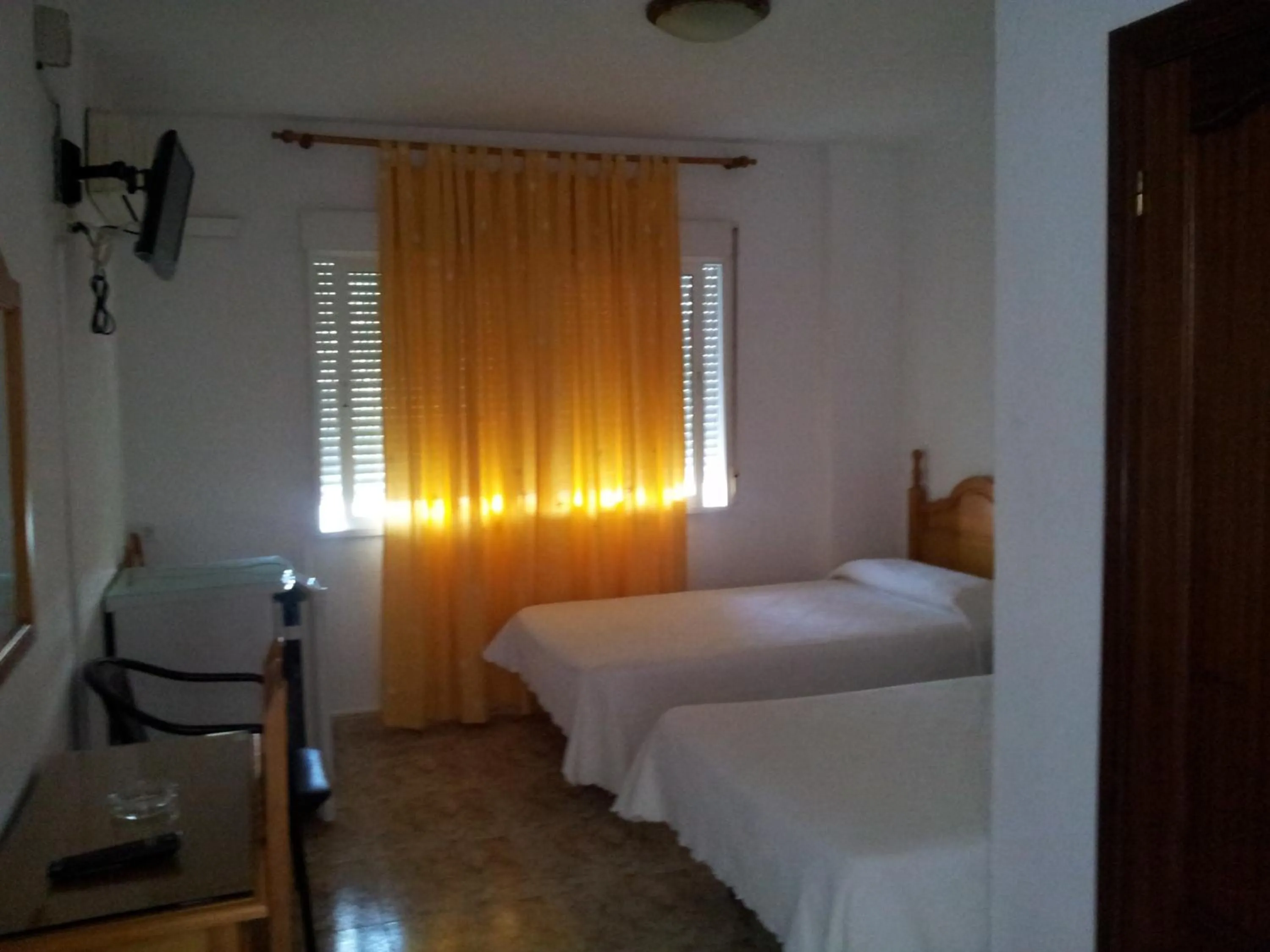 Photo of the whole room, Bed in Hotel Sierra Mar