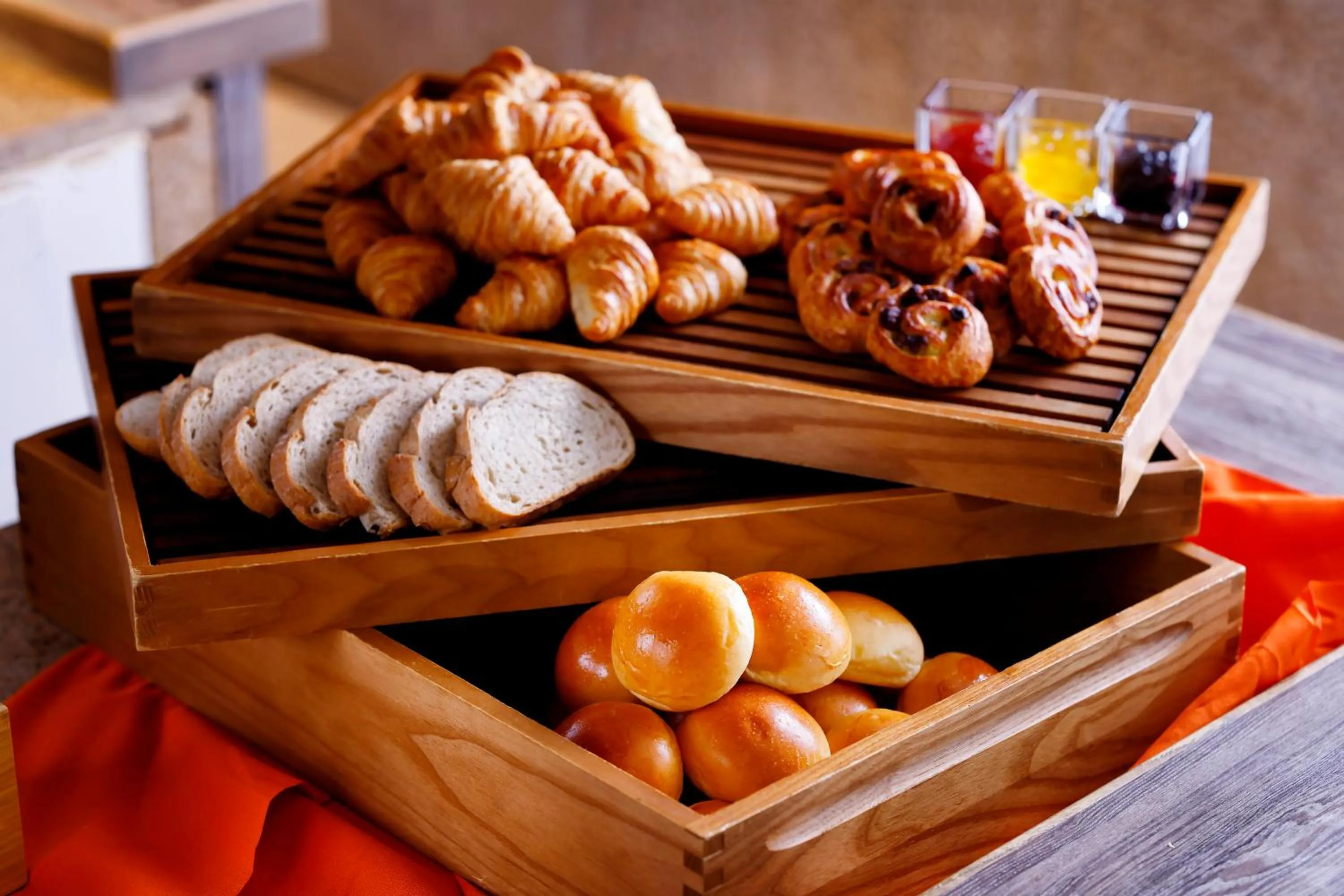 Restaurant/places to eat in The Royal Park Hotel Kyoto Sanjo