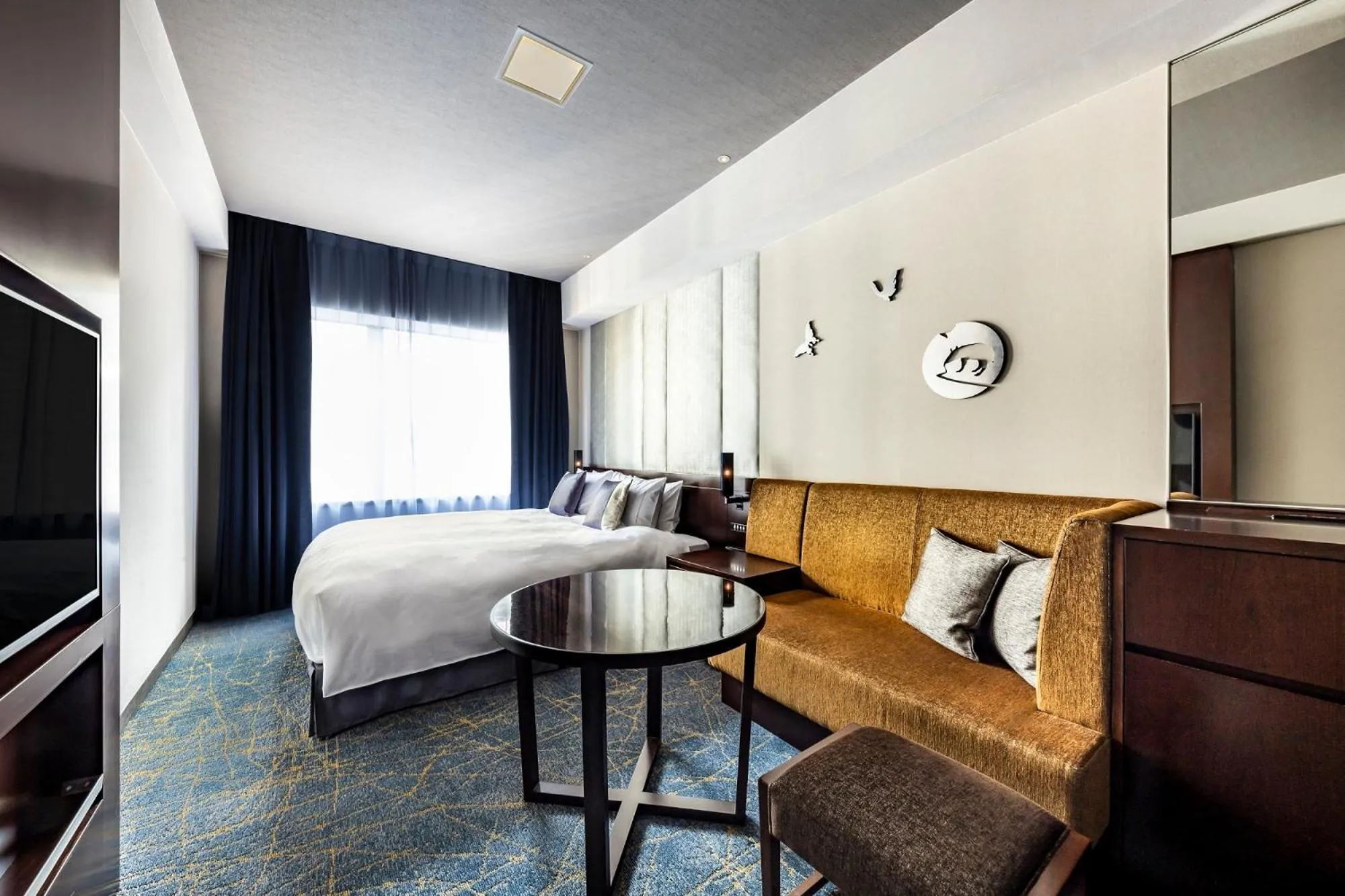 Photo of the whole room, Bed in The Royal Park Hotel Kyoto Sanjo