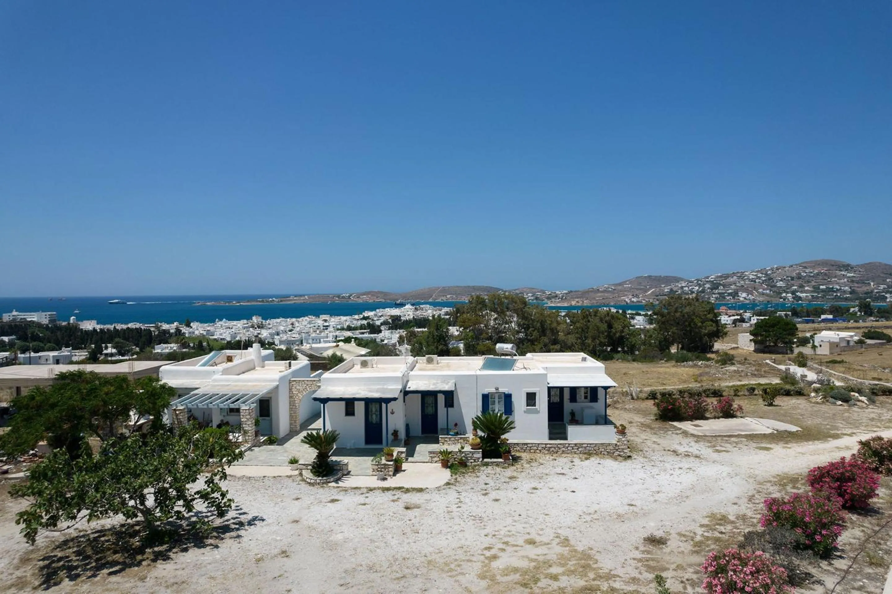 Aigaiou Avra Apartments