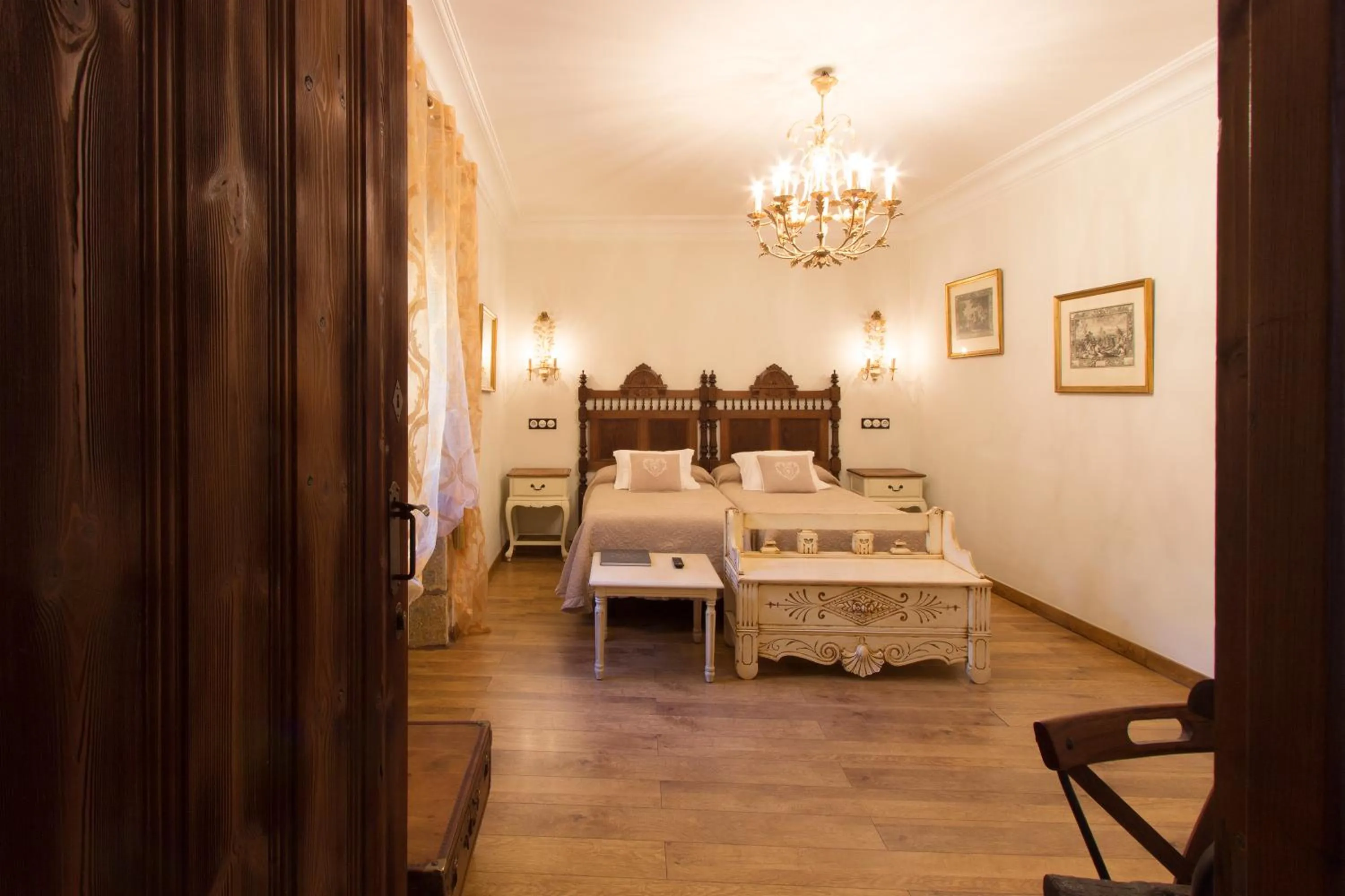 Decorative detail, Bed in Hotel Boutique Posada de Sajazarra
