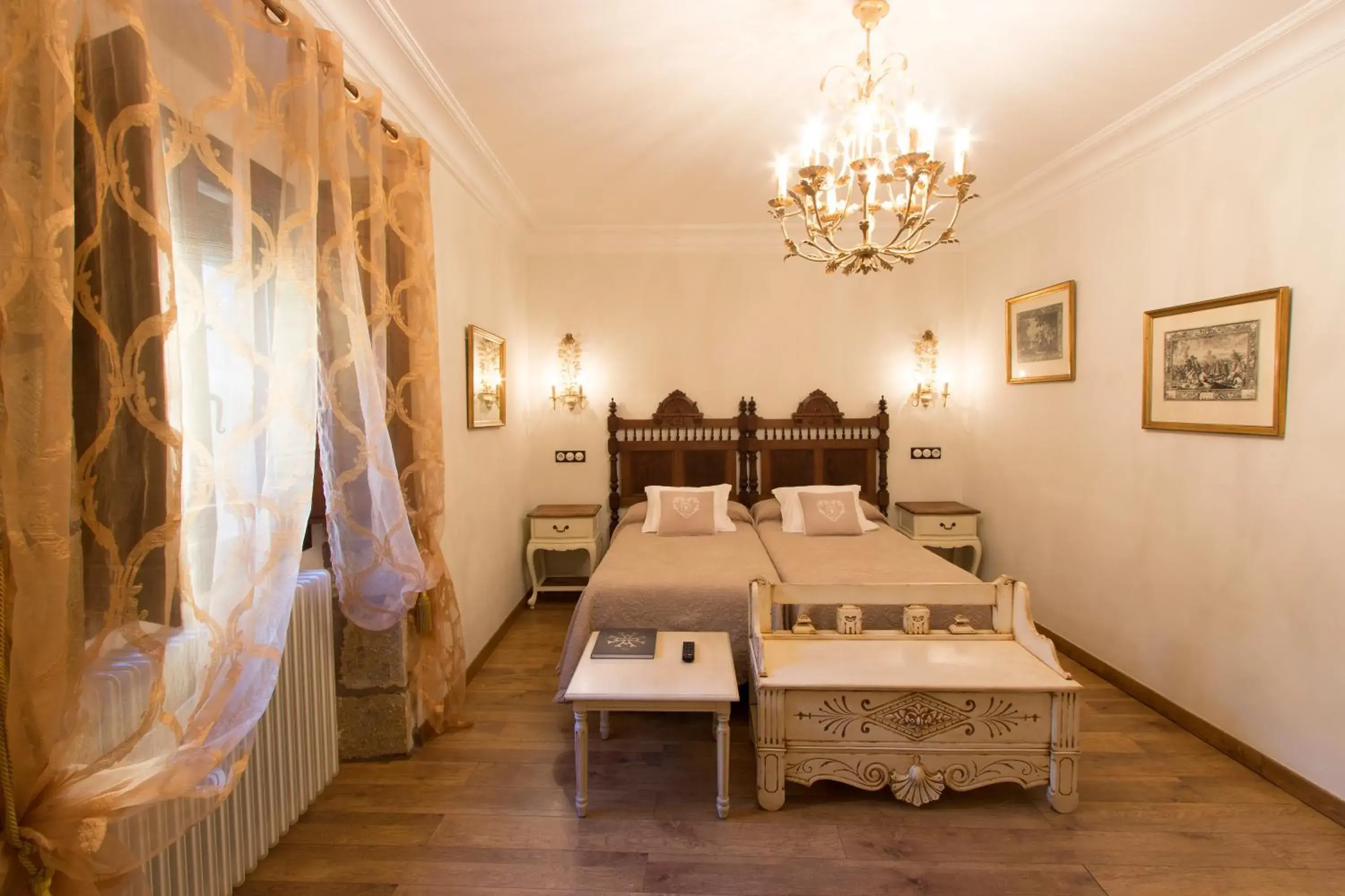 Twin Room in Hotel Boutique Posada de Sajazarra Twin Room in Hotel Boutique Posada de Sajazarra