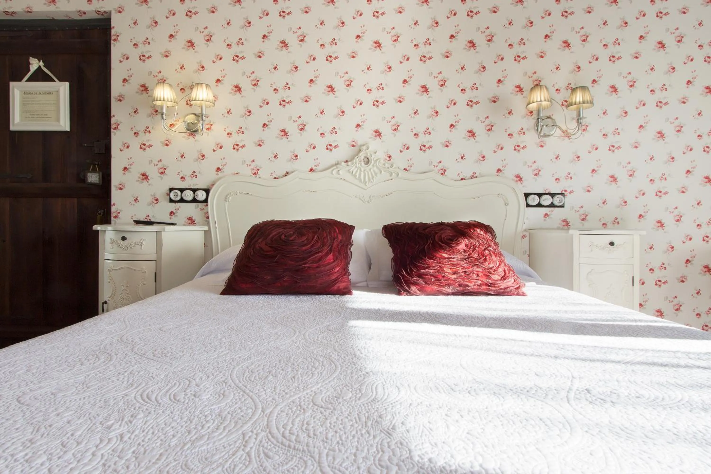 Decorative detail, Bed in Hotel Boutique Posada de Sajazarra