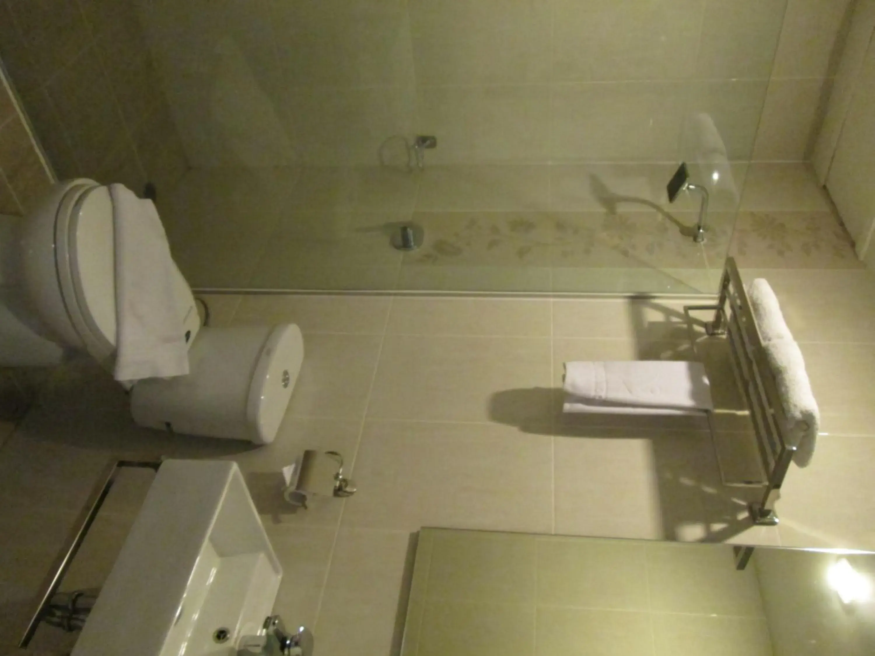 Bathroom in Vio Cimanuk Bandung - Managed By Dafam Hotels