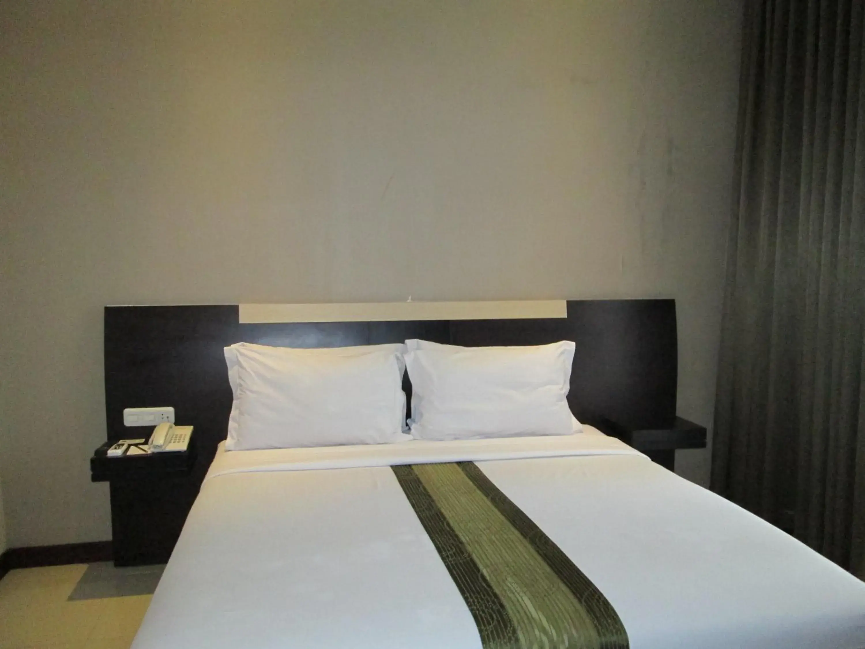 Bedroom, Bed in Vio Cimanuk Bandung - Managed By Dafam Hotels