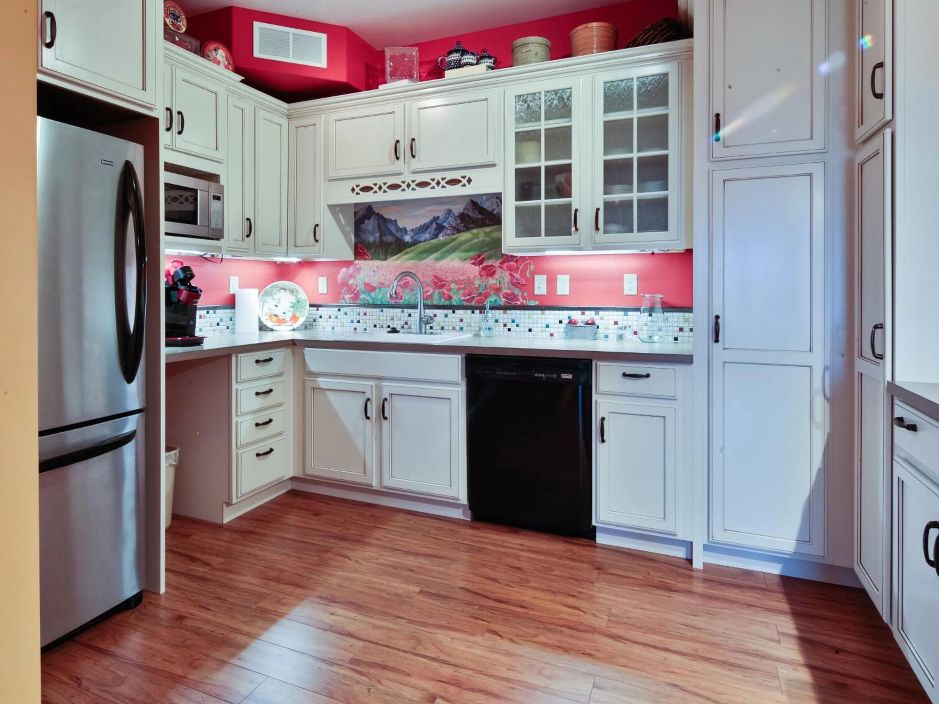 Kitchen or kitchenette in Solstice Suites