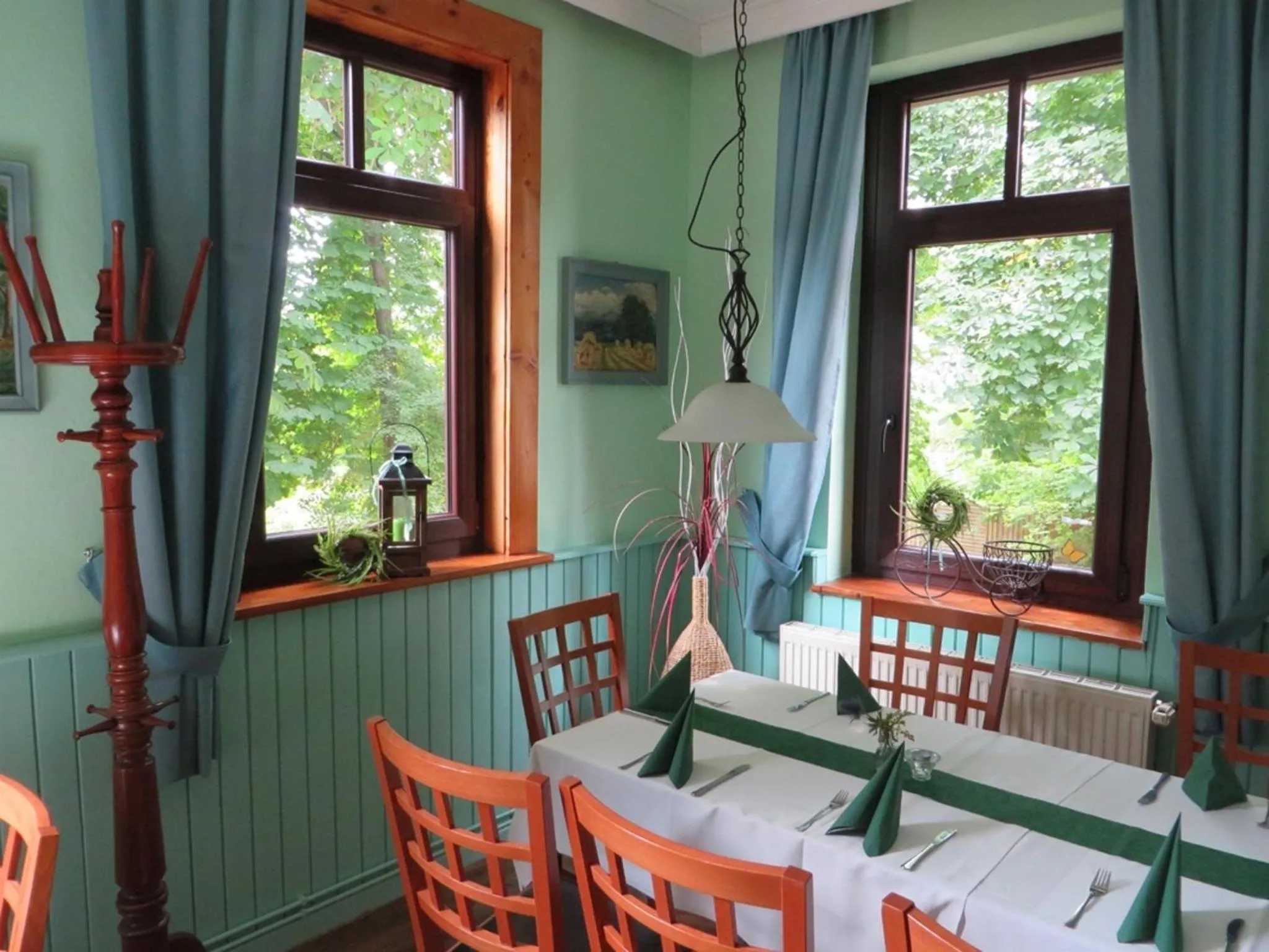 Restaurant/places to eat in Rhodaer Grund