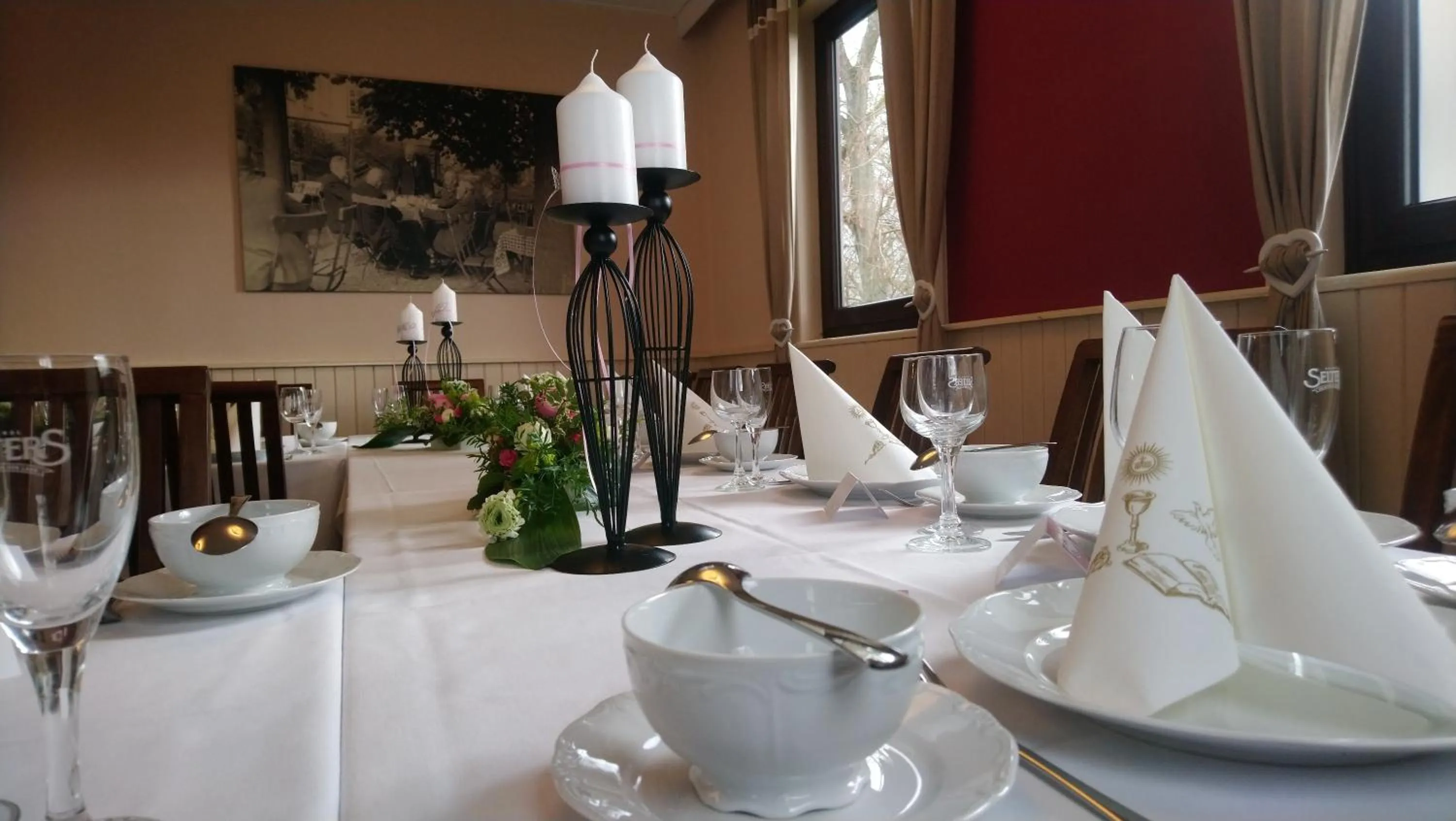 Restaurant/places to eat in Rhodaer Grund