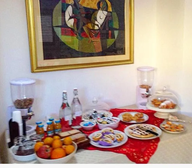 Buffet breakfast in B&B L'Assunta