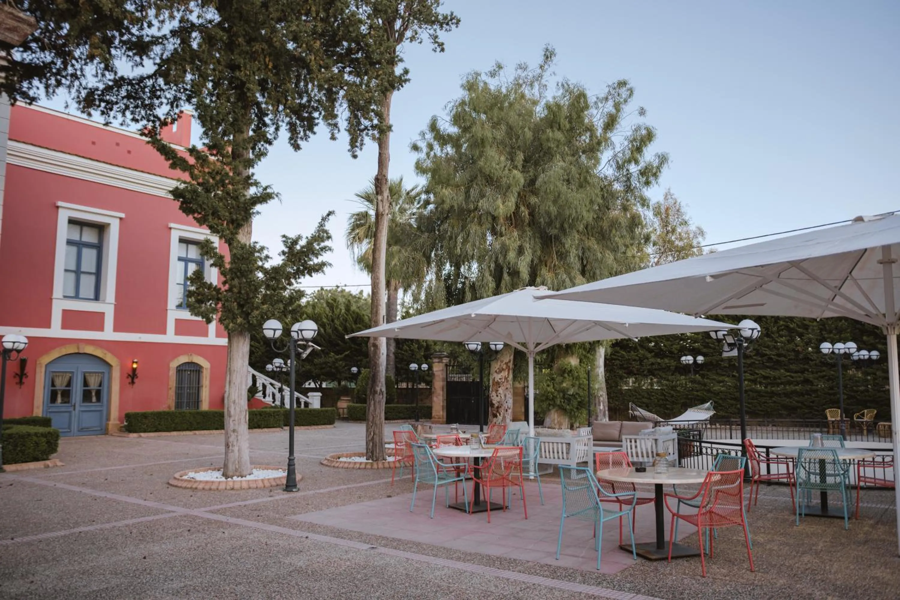 Property building in Sourediko