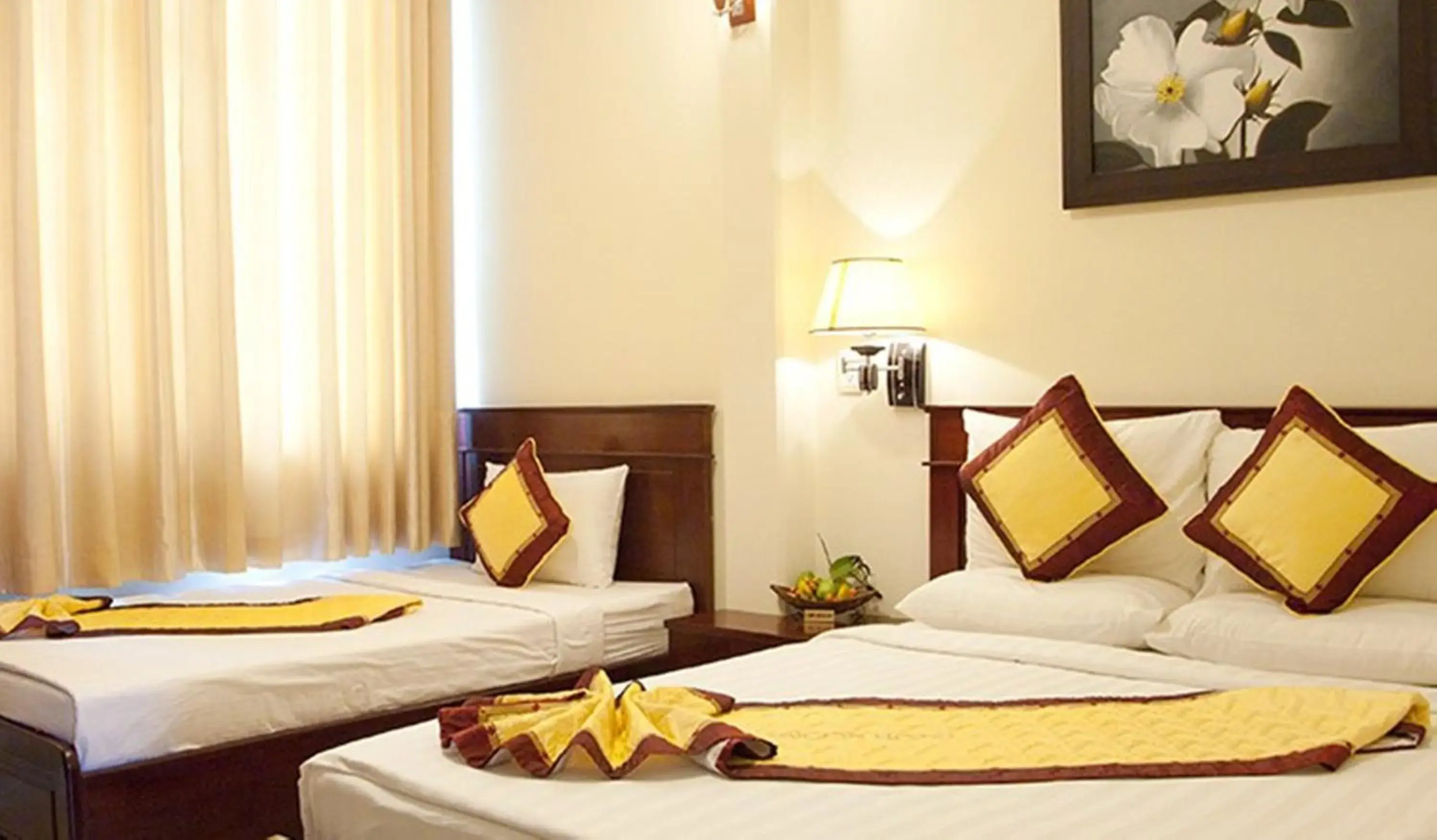 Deluxe Twin Room in Valentine Luxury hotel - 31 Bui Vien Street Deluxe Twin Room in Valentine Luxury hotel - 31 Bui Vien Street