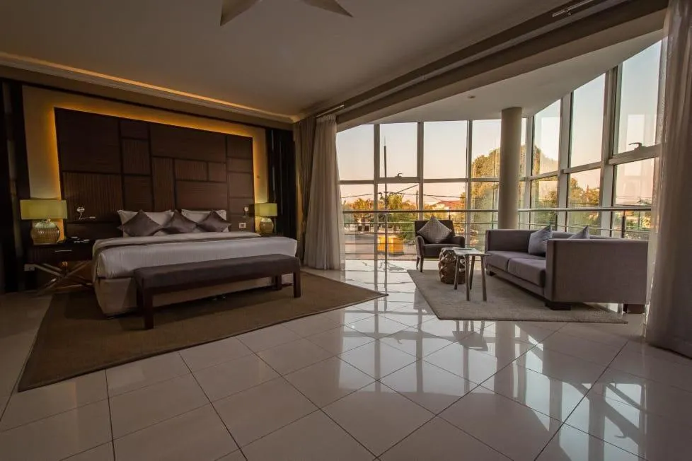 Balcony/Terrace, Bed in Hotel Milenio