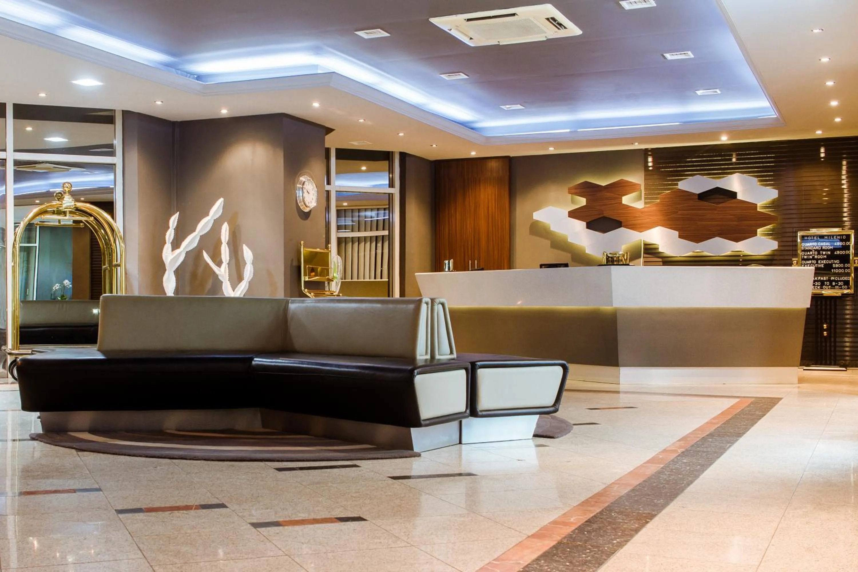 Lobby or reception in Hotel Milenio