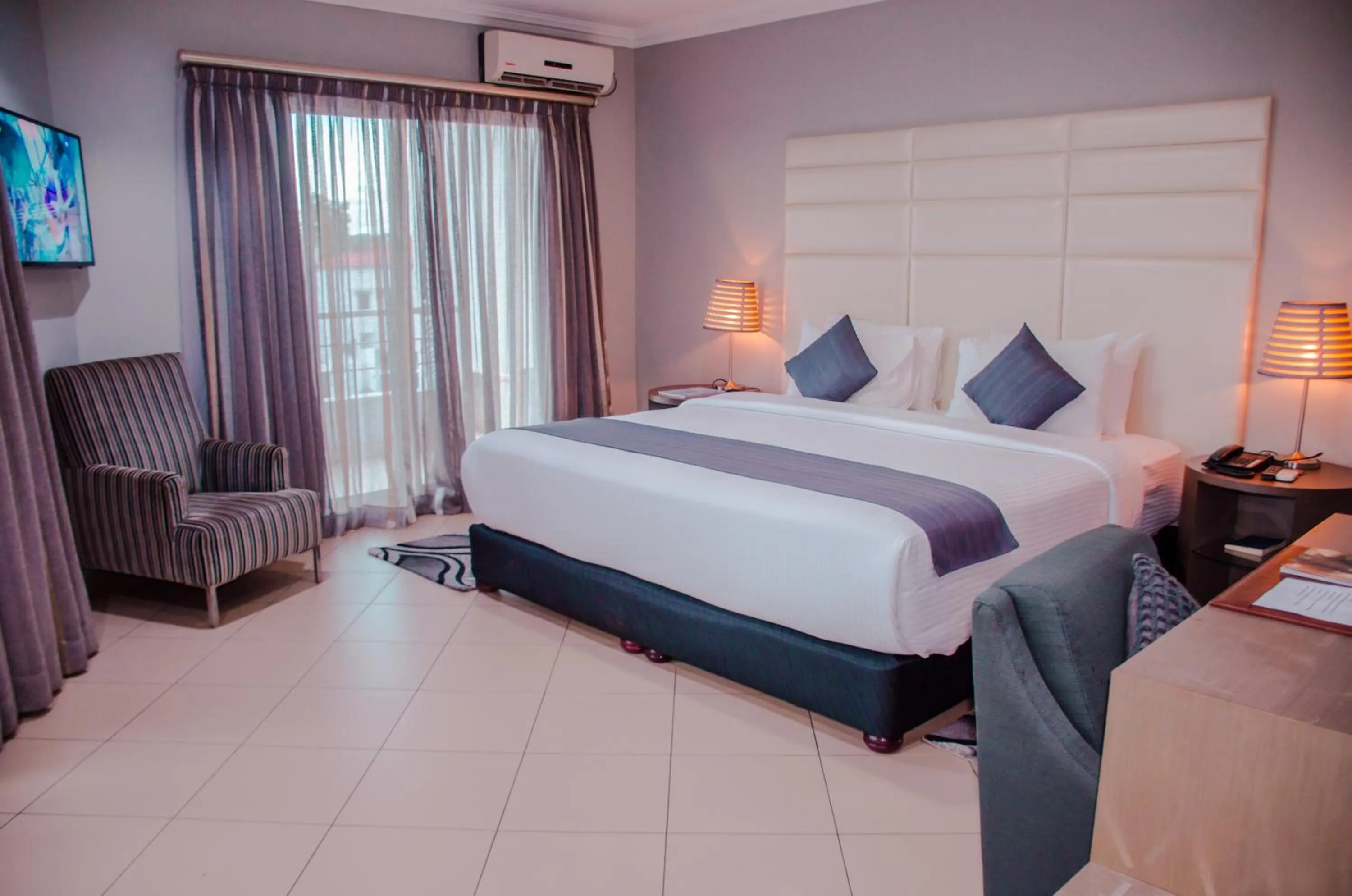 Bed in Hotel Milenio