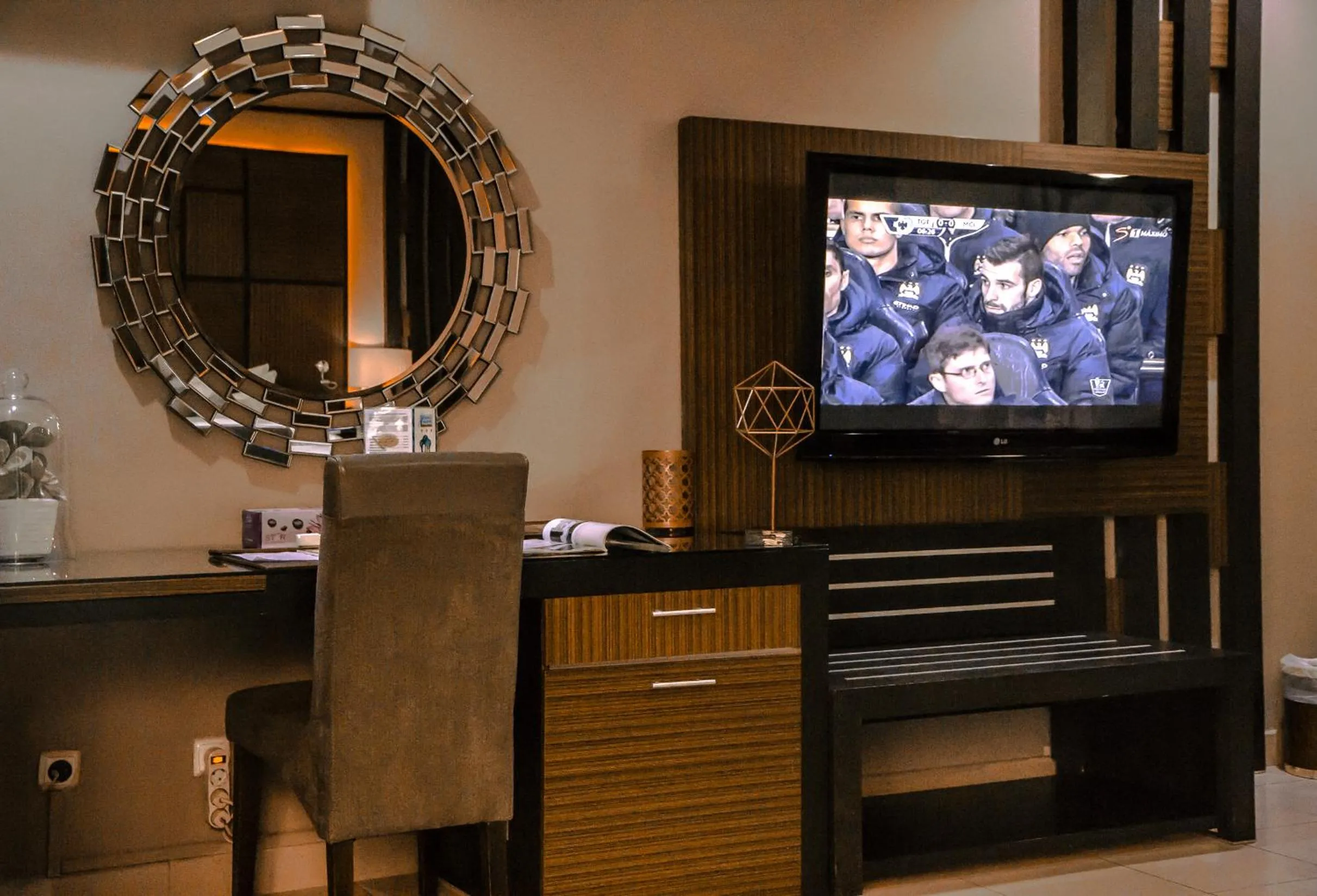 TV and multimedia in Hotel Milenio