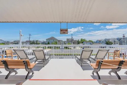 Surfside Motel