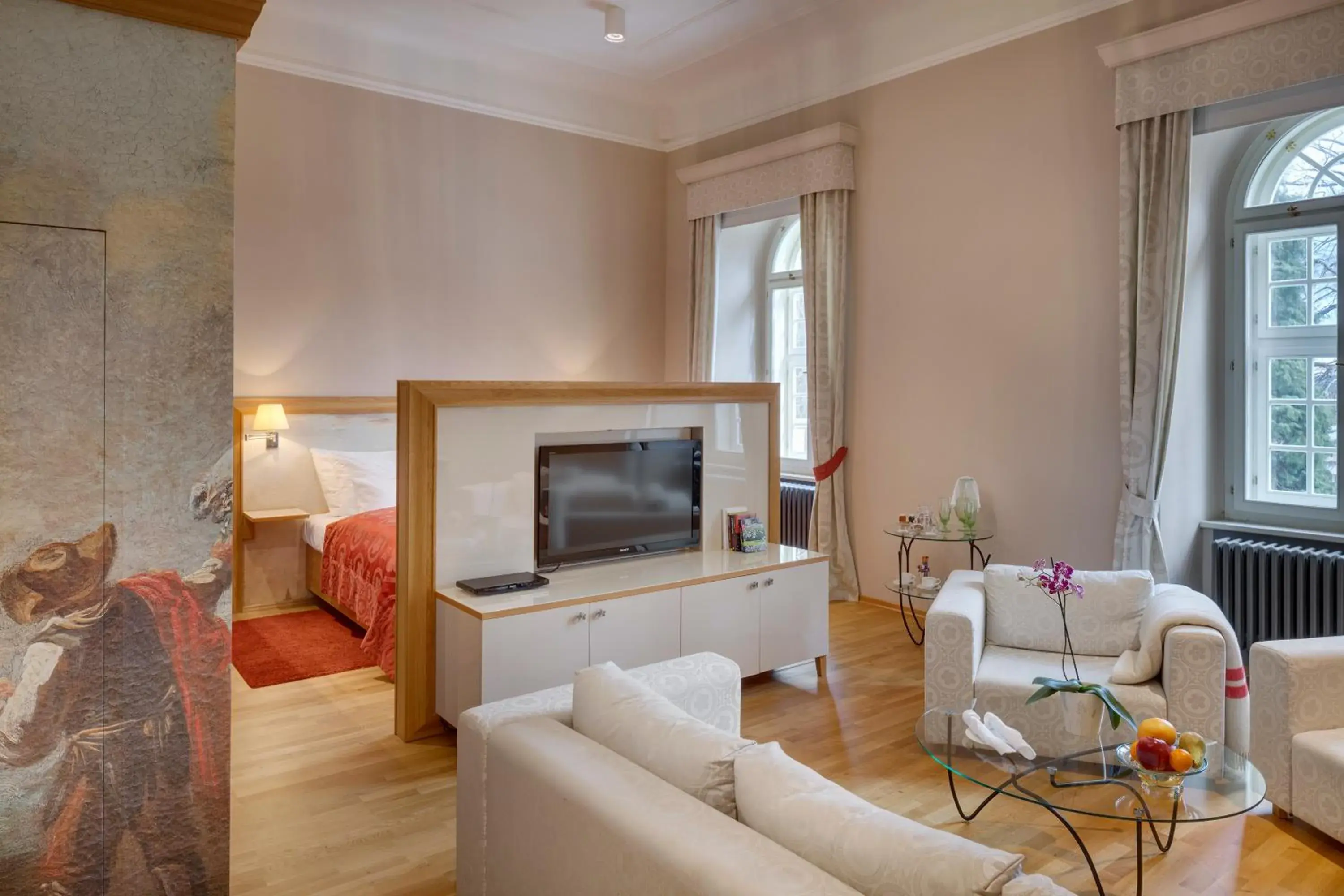 Living room in Chateau Herálec Boutique Hotel & Spa by L'Occitane Living room in Chateau Herálec Boutique Hotel & Spa by L'Occitane