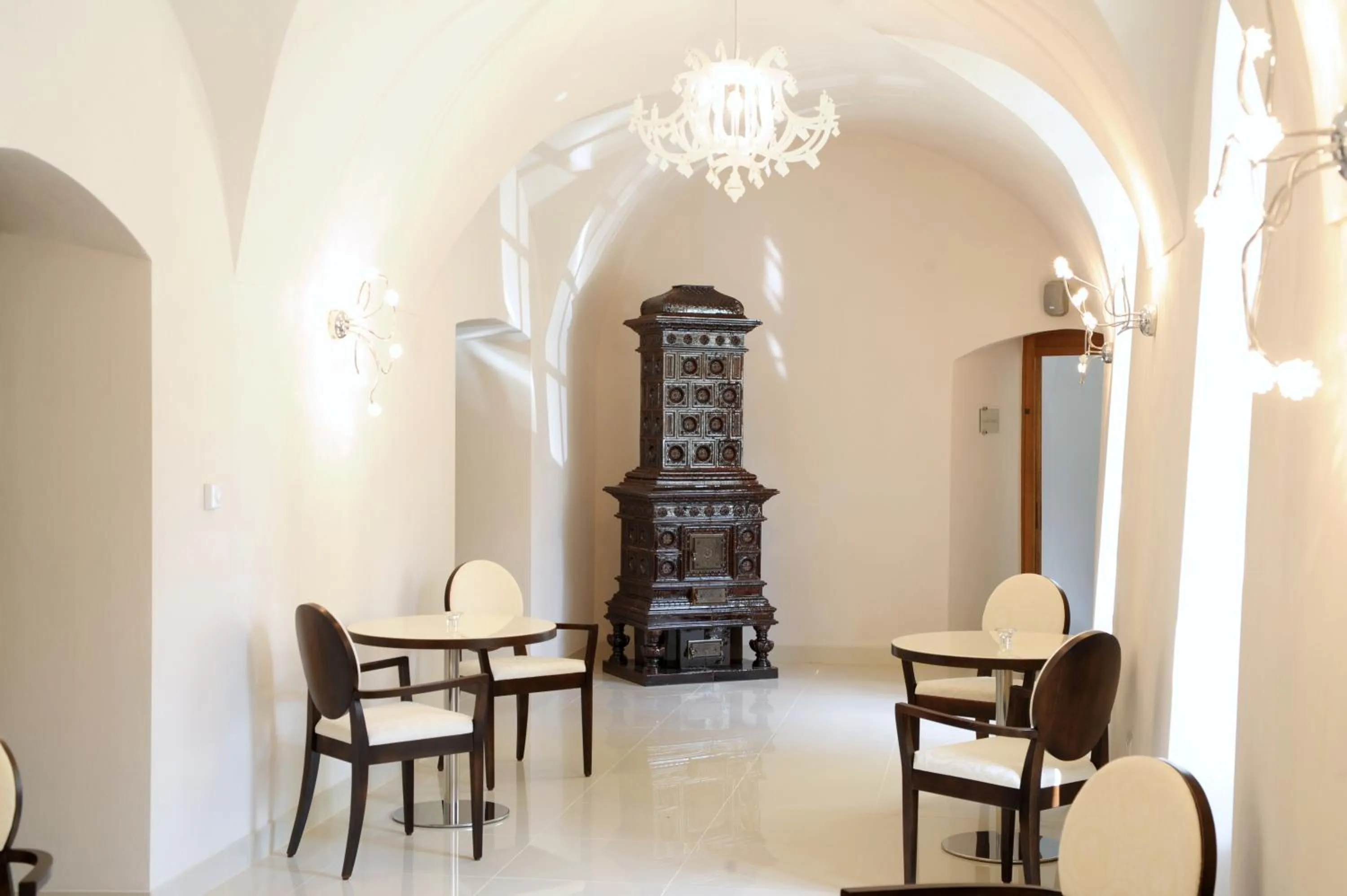 Restaurant/places to eat in Chateau Herálec Boutique Hotel & Spa by L'Occitane