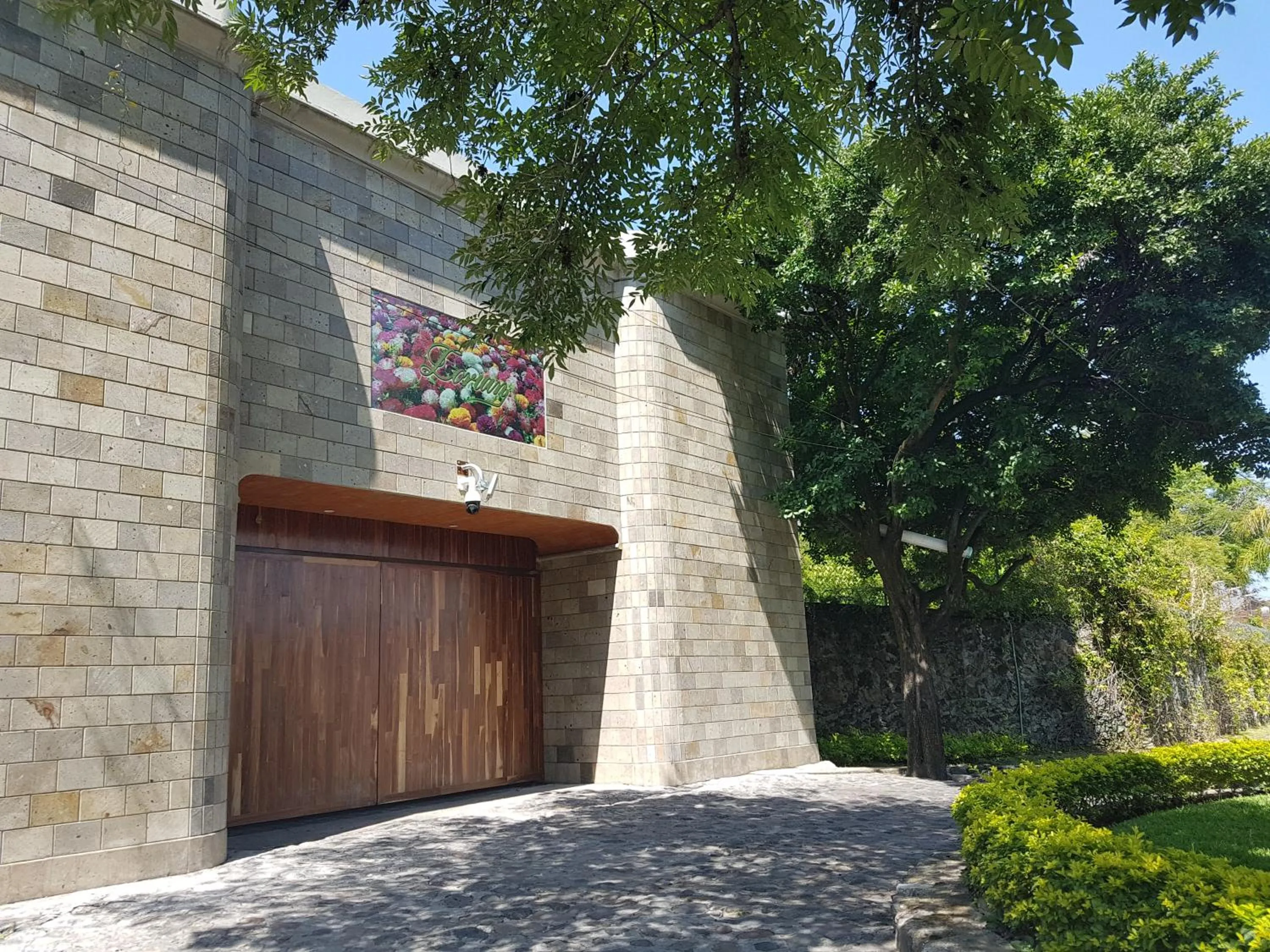 Property building in The Lorian Club