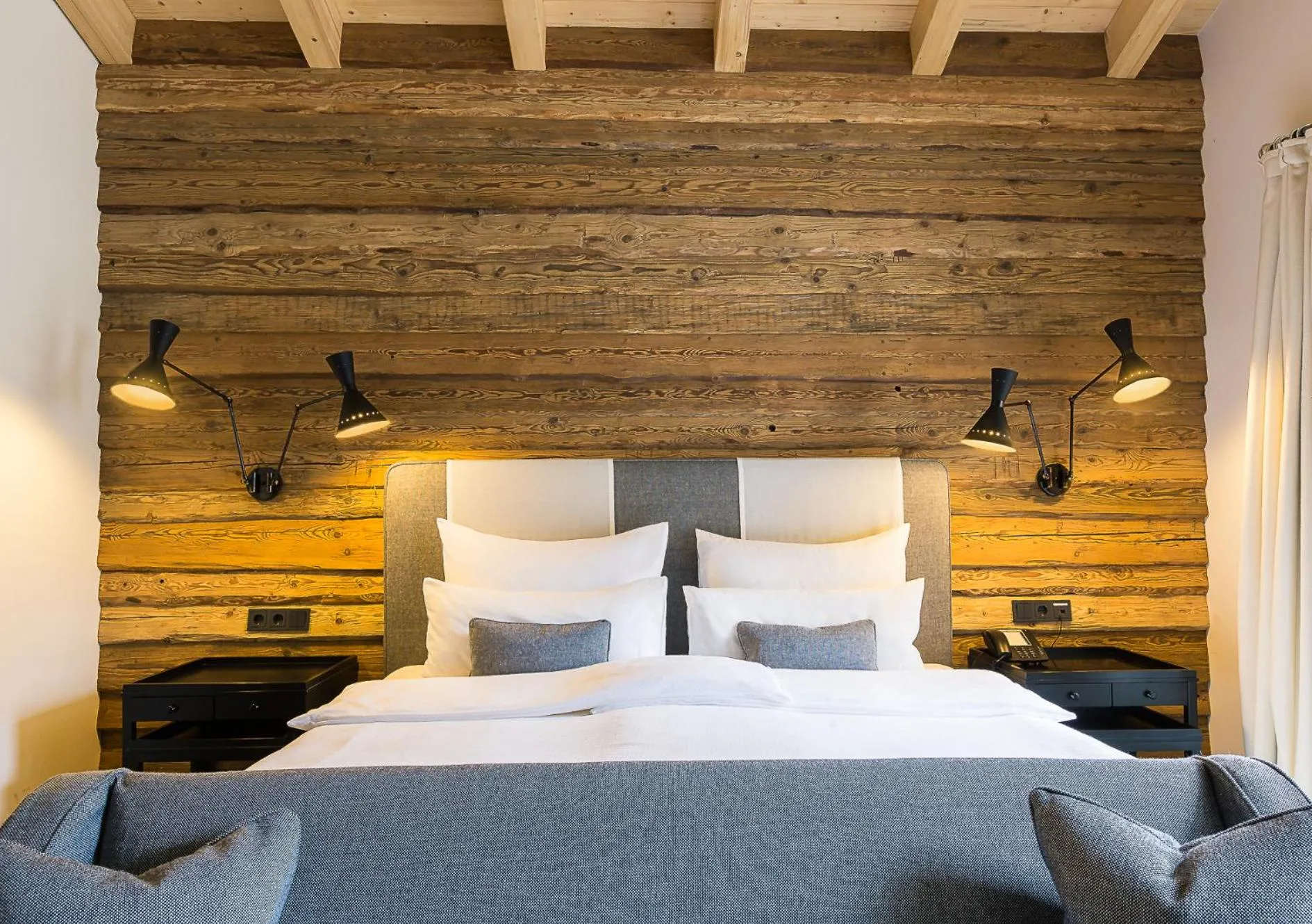 Bed in House of Hütter - Wachtelhof & SPA