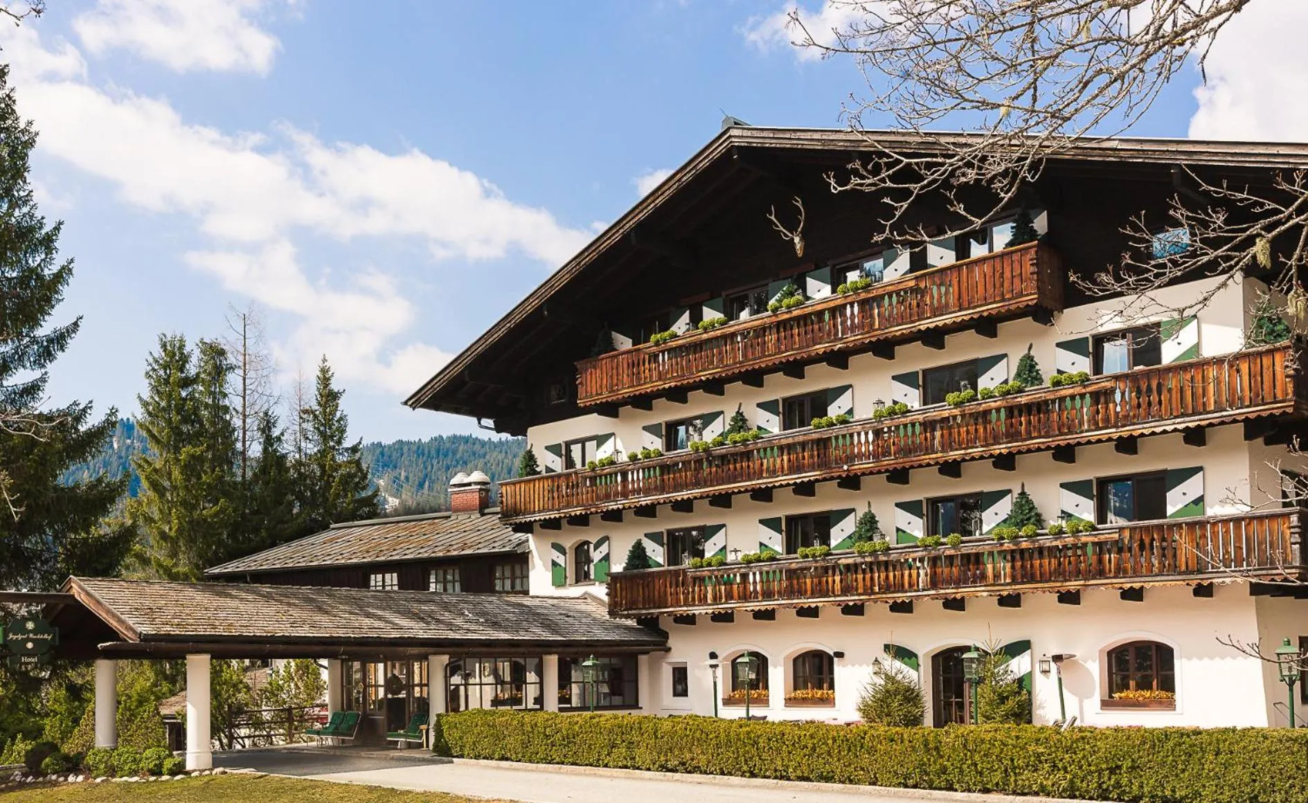 Property building in House of Hütter - Wachtelhof & SPA
