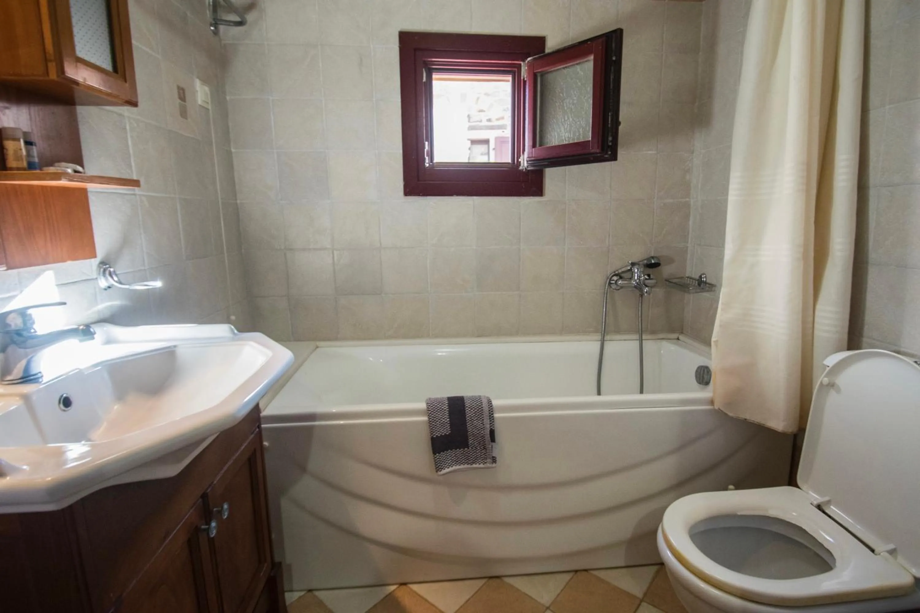 Bathroom in Archontiko Riziko