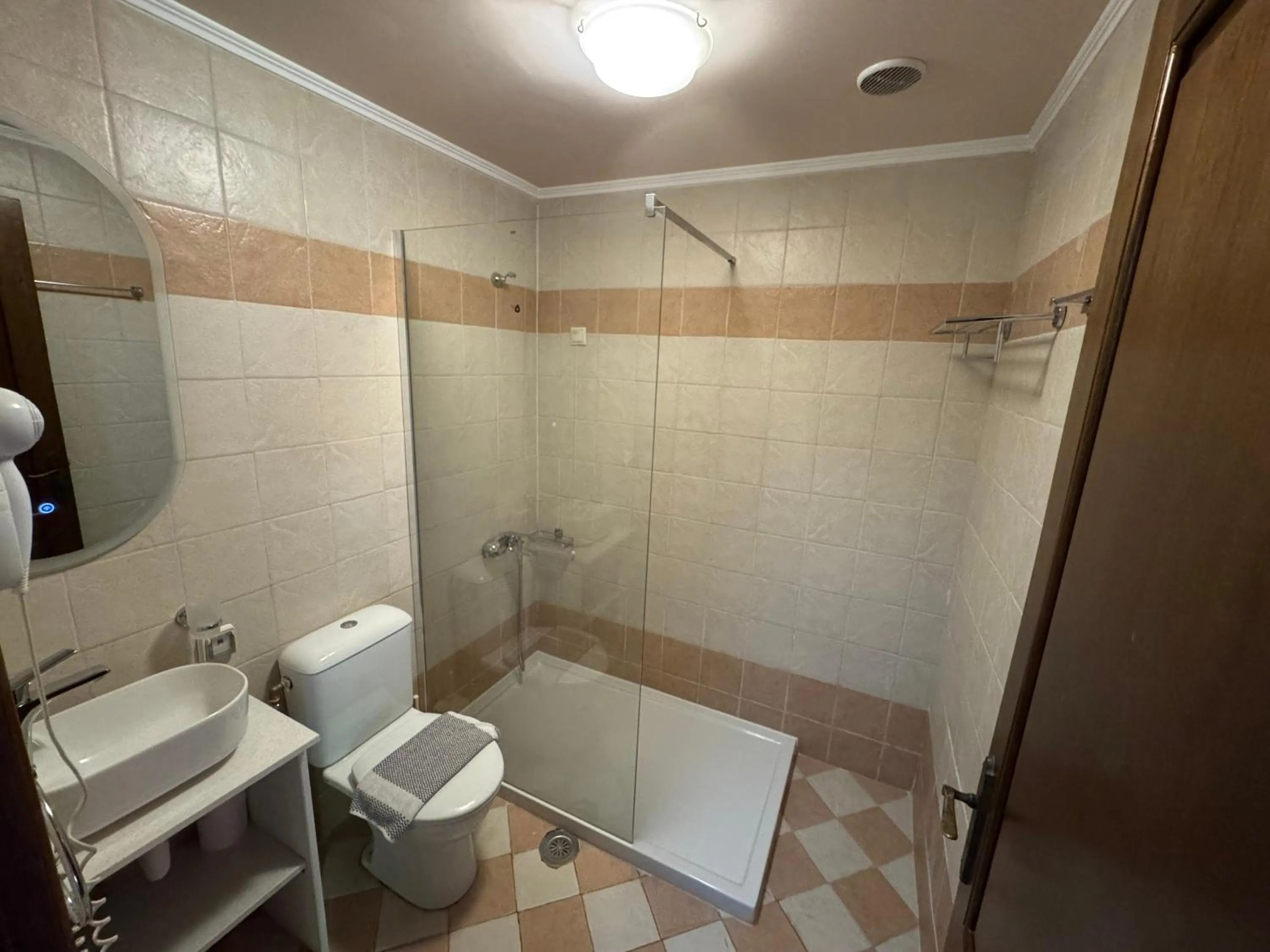 Bathroom in Archontiko Riziko