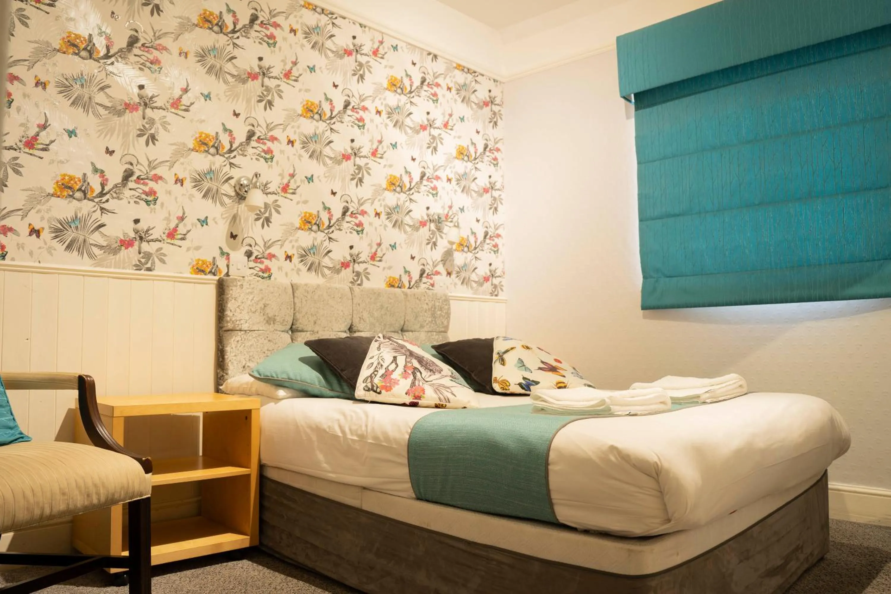 Bed in Gatwick Turret Guest House