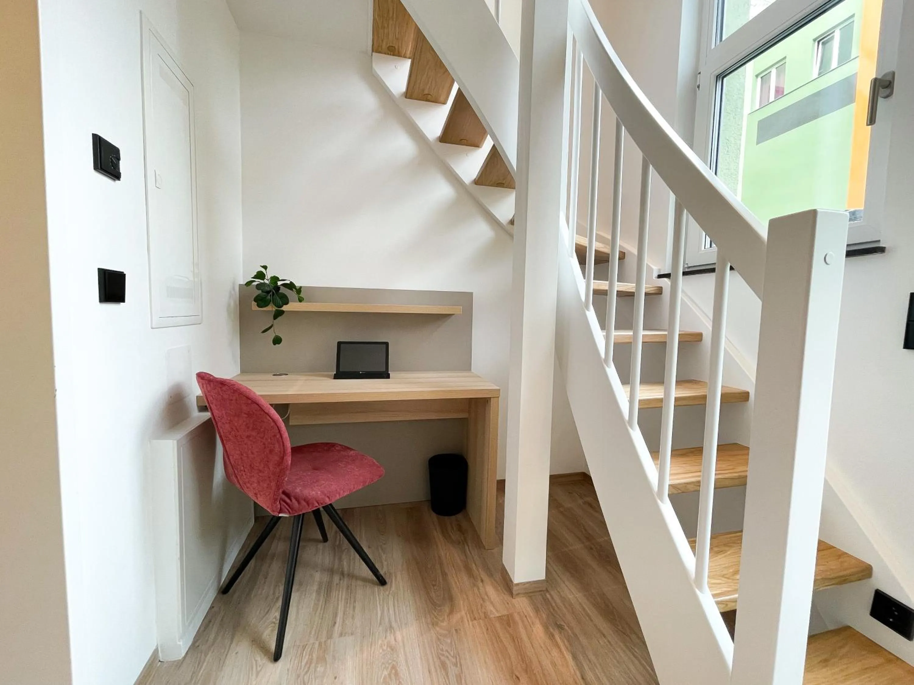 Seating area in HOLI City Apart Hotel Berlin