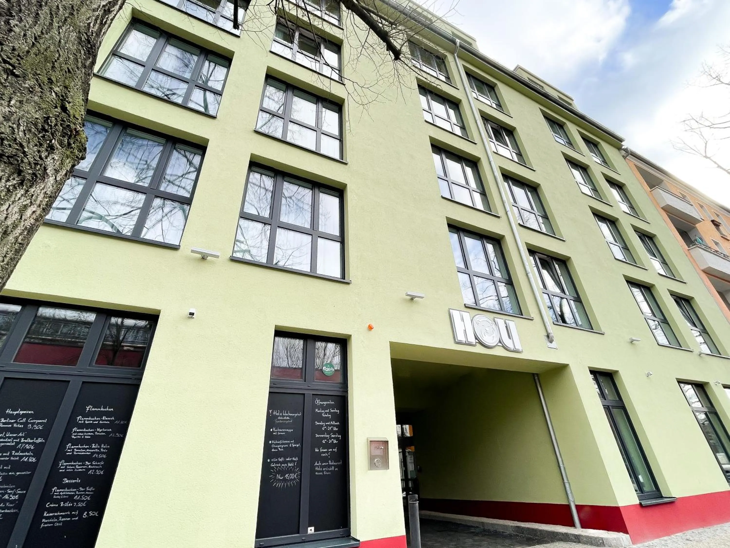 Property building in HOLI City Apart Hotel Berlin