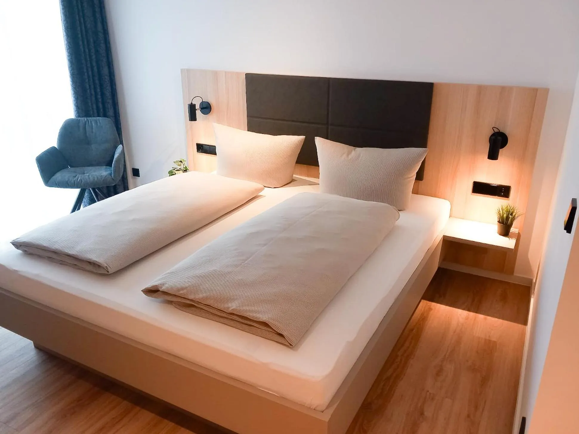 Photo of the whole room, Bed in HOLI City Apart Hotel Berlin