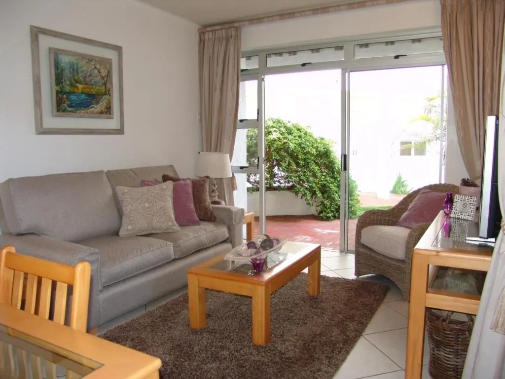 Day in Diaz 15 House on the Bay