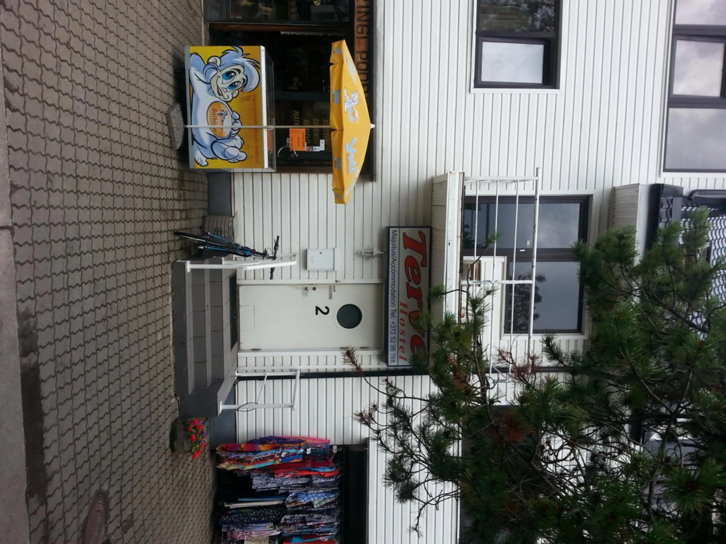 Facade/entrance in Terve Hostel