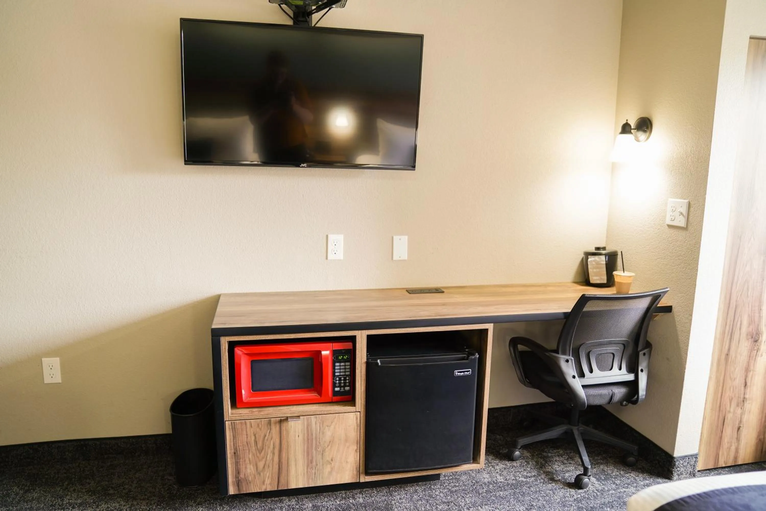 Bedroom in Hotel Ruby Sandpoint