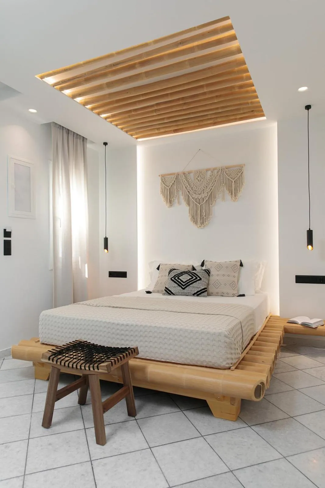Iades Studios & Apartments