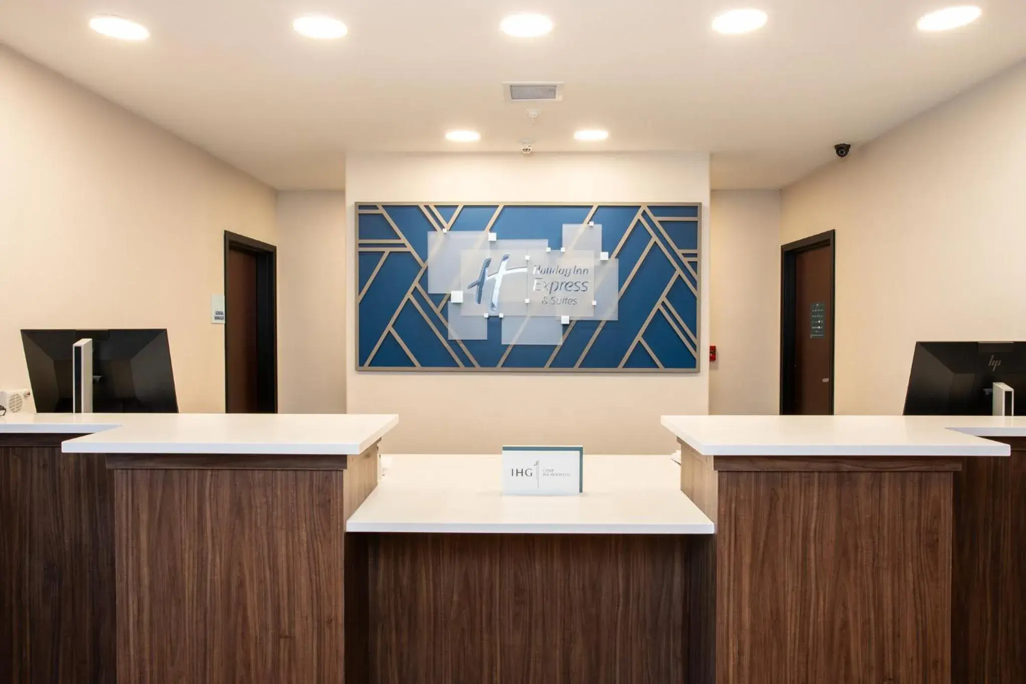 Property building in Holiday Inn Express & Suites Las Cruces North Property building in Holiday Inn Express & Suites Las Cruces North