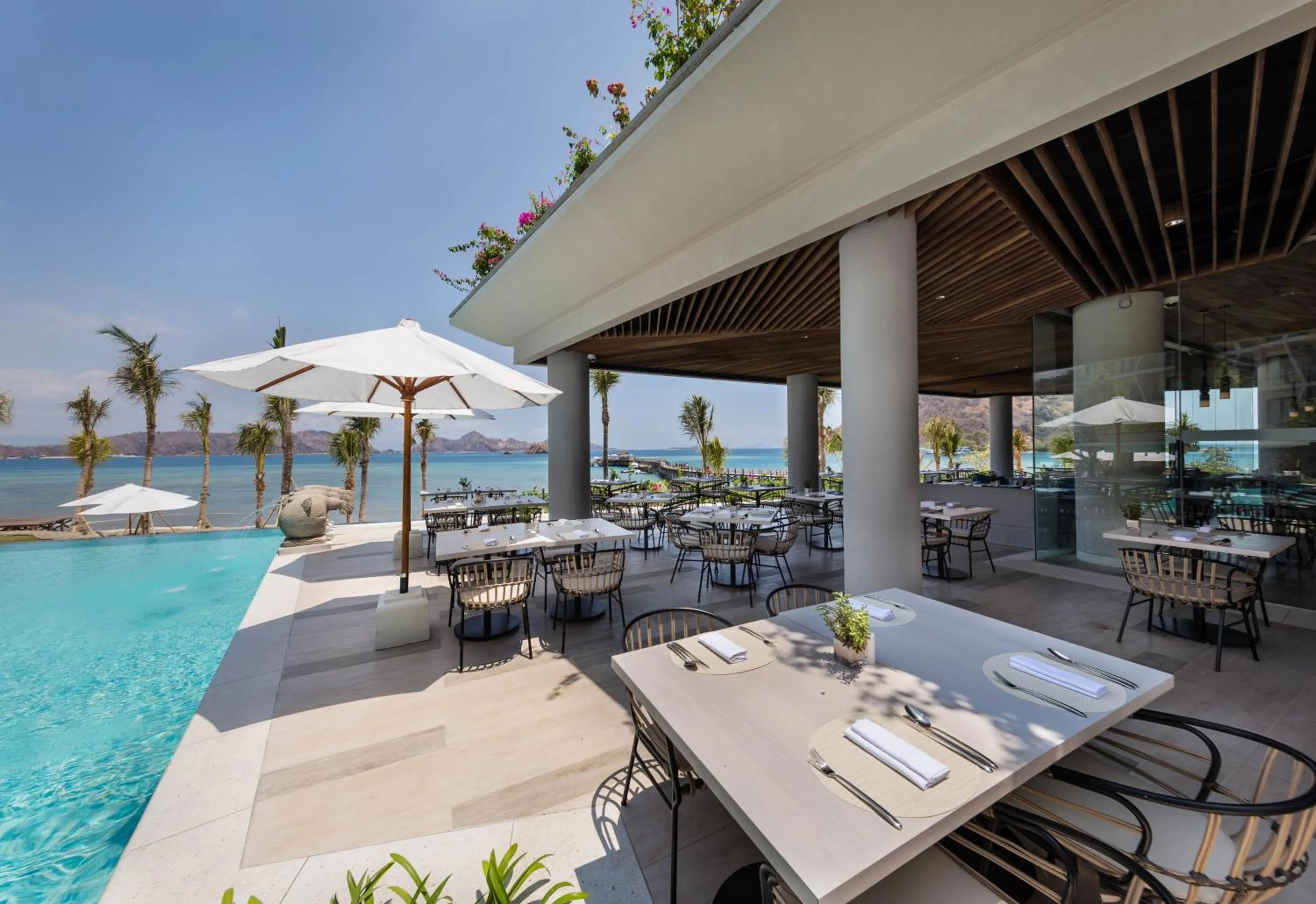 Restaurant/places to eat in AYANA Komodo Waecicu Beach