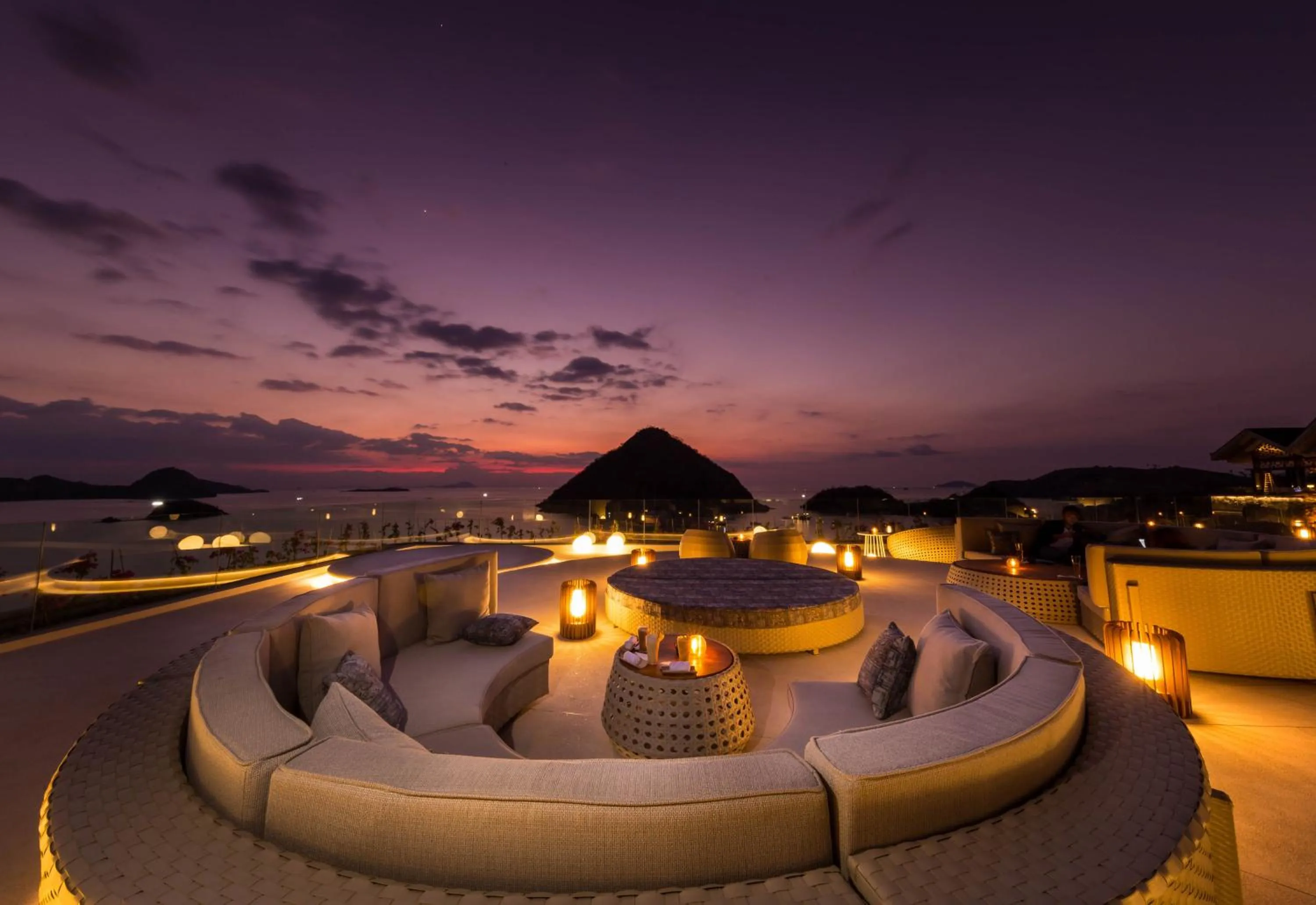 Restaurant/places to eat in AYANA Komodo Waecicu Beach