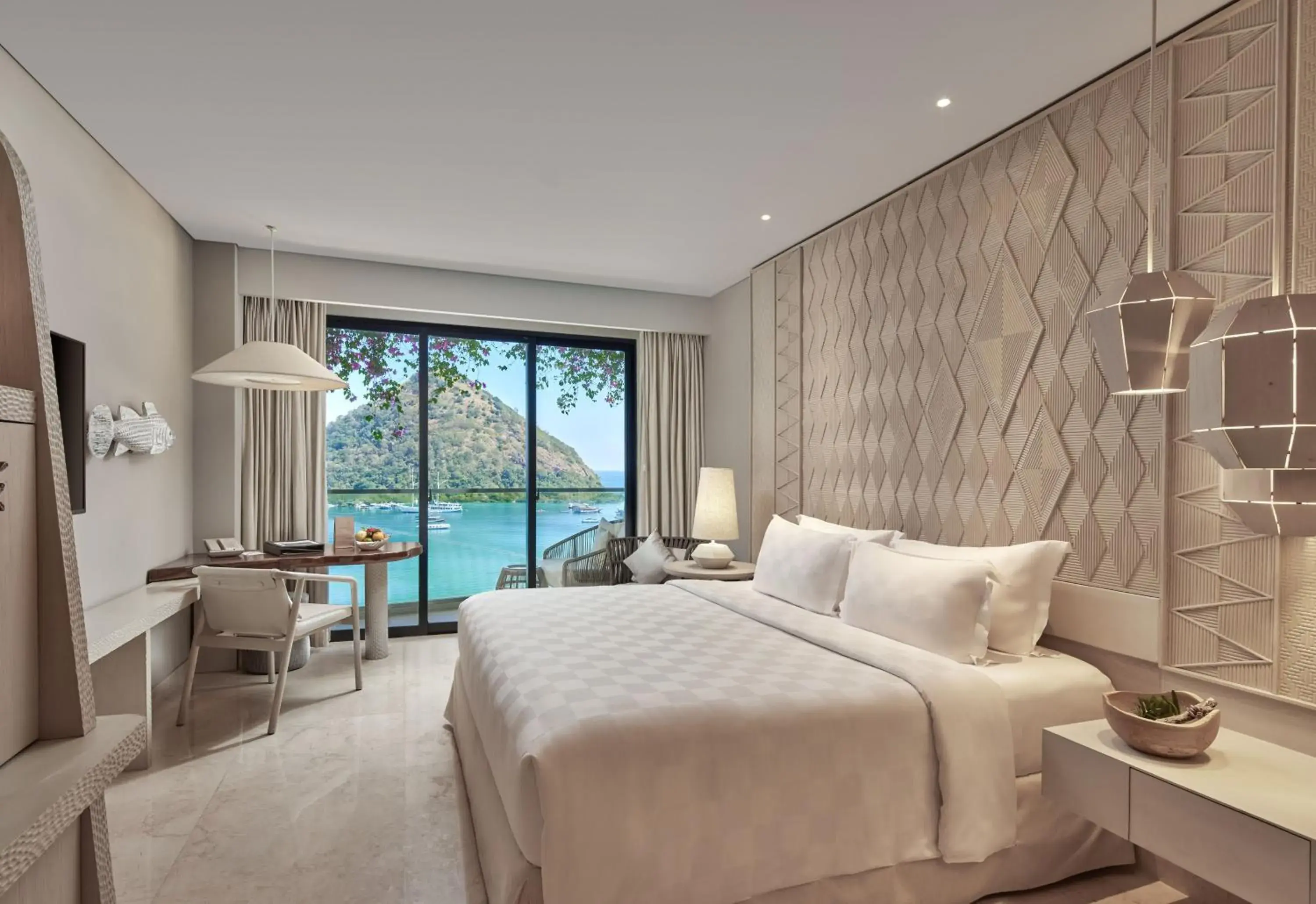 Bedroom, Bed in AYANA Komodo Waecicu Beach Bedroom, Bed in AYANA Komodo Waecicu Beach