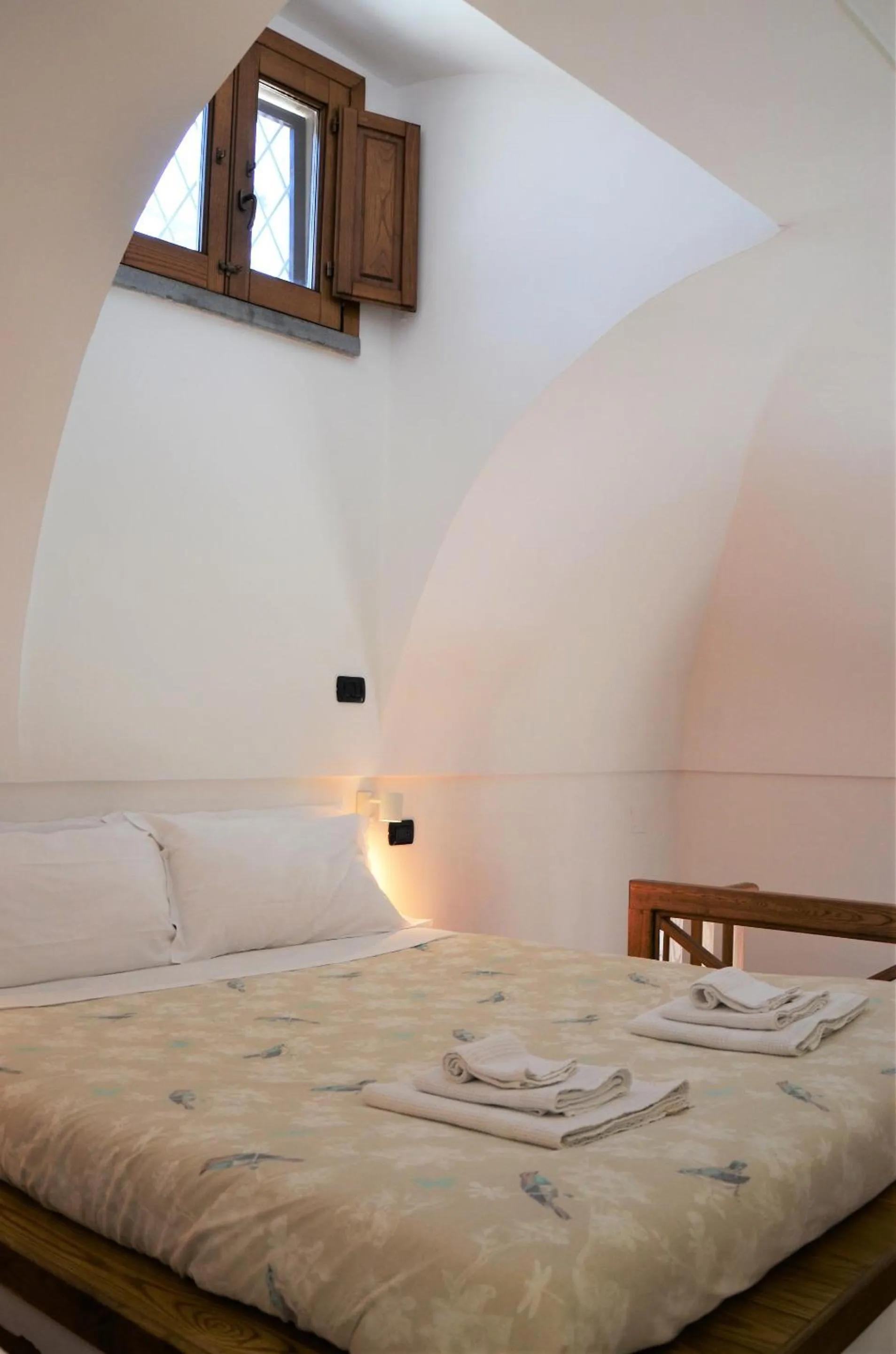 Bedroom, Bed in L'Antico Episcopio