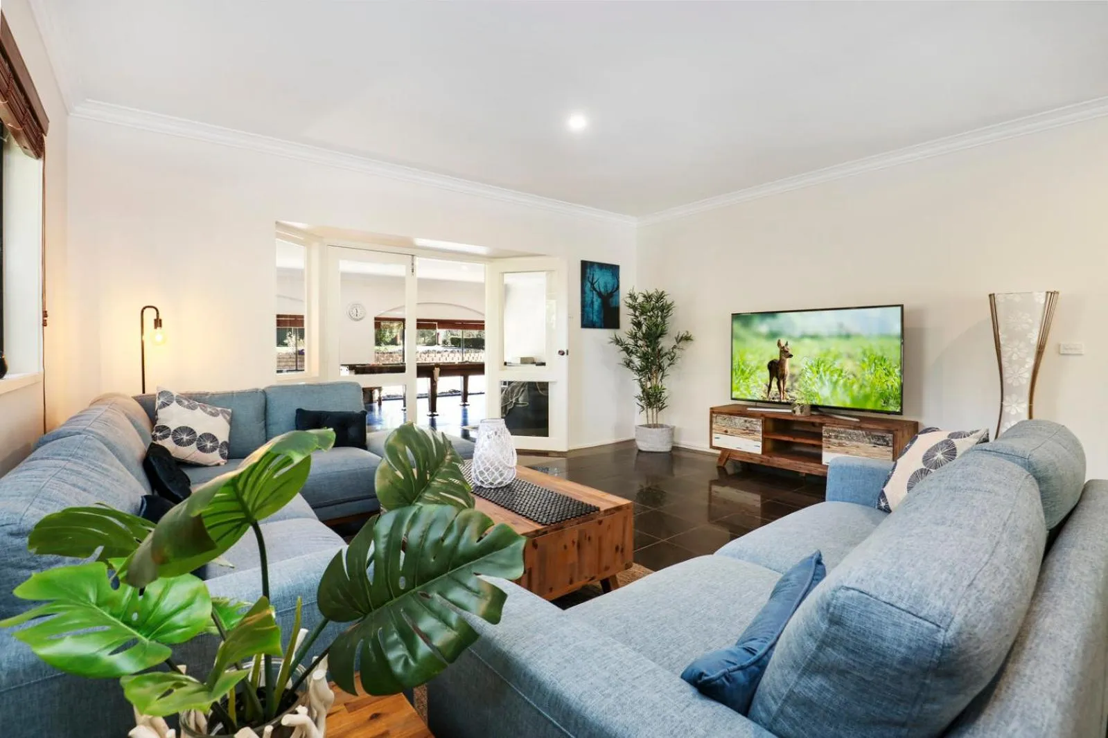 Lounge or bar in Elk Estate Luxury Holiday Home