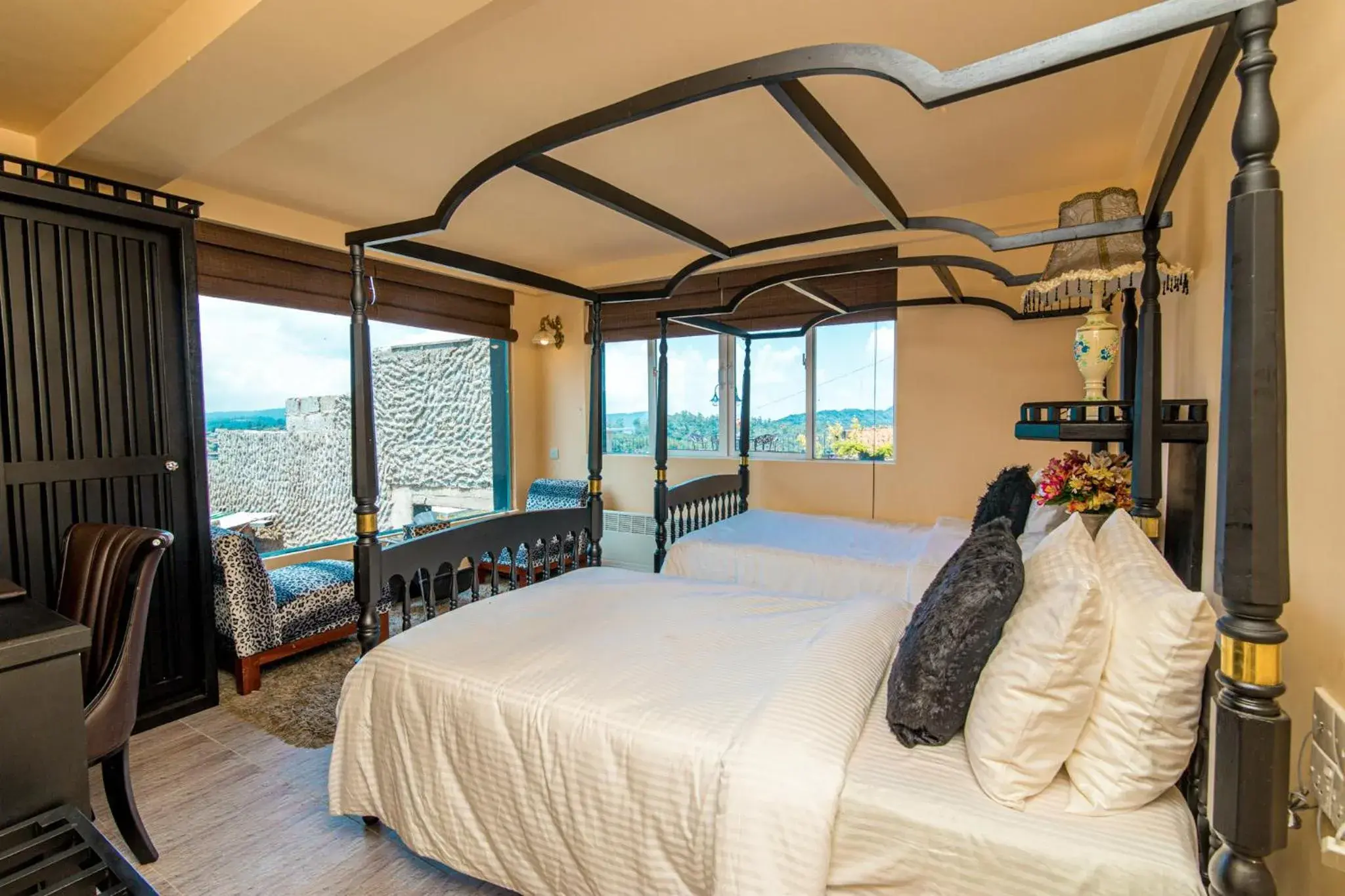 Deluxe Double or Twin Room with Mountain View in The Forest and Lake by Schofieldshire Deluxe Double or Twin Room with Mountain View in The Forest and Lake by Schofieldshire