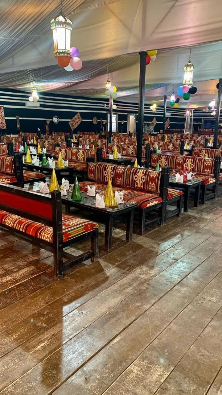 Restaurant/places to eat in Mazayen Rum Camp