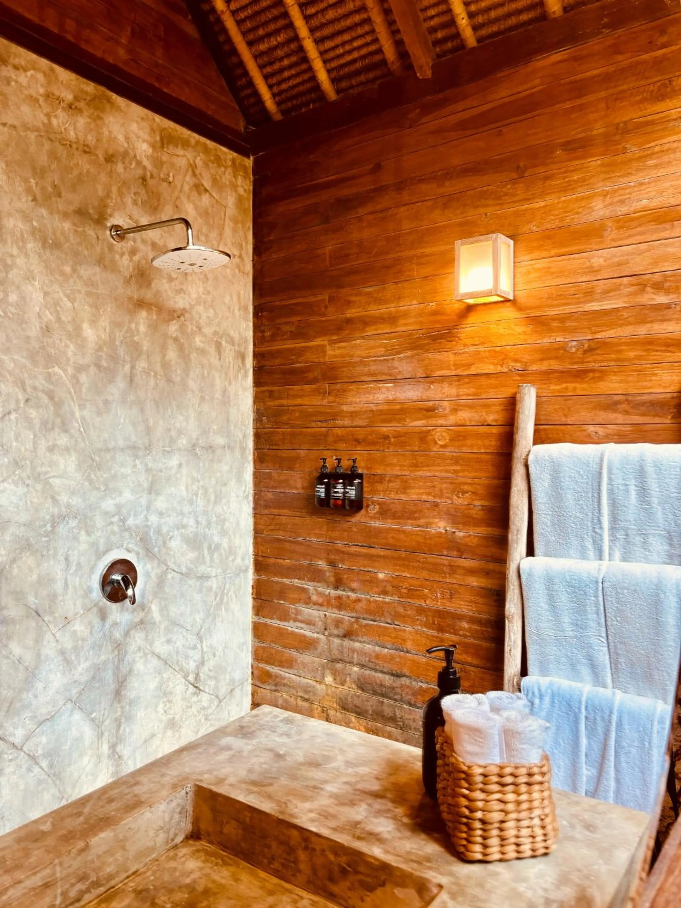 Shower in Green Escape Eco Resort