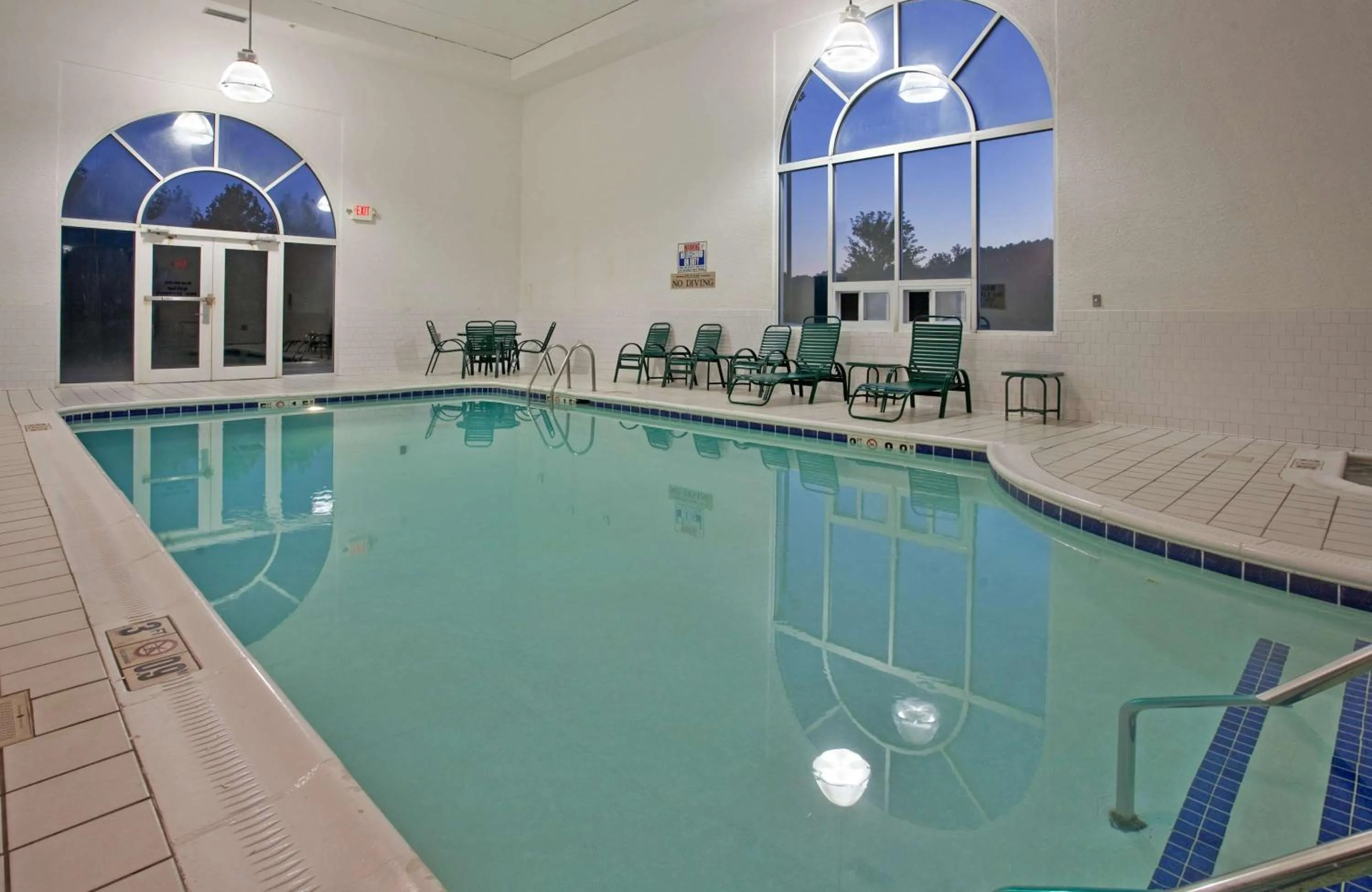 On site in Country Inn & Suites by Radisson, Somerset, KY