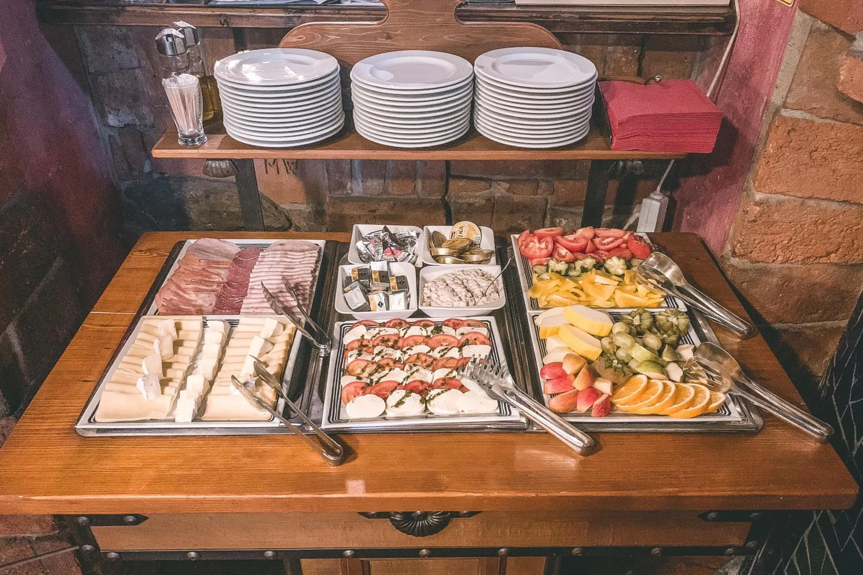 Breakfast in Šumava Inn
