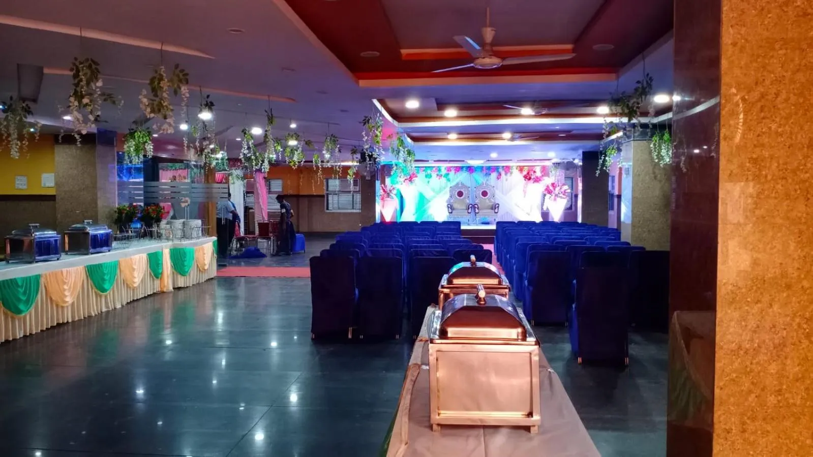 Property building in Hotel Metro Inn