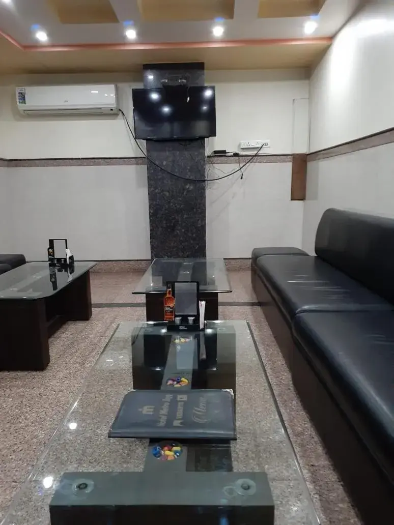 Breakfast in Hotel Metro Inn Breakfast in Hotel Metro Inn