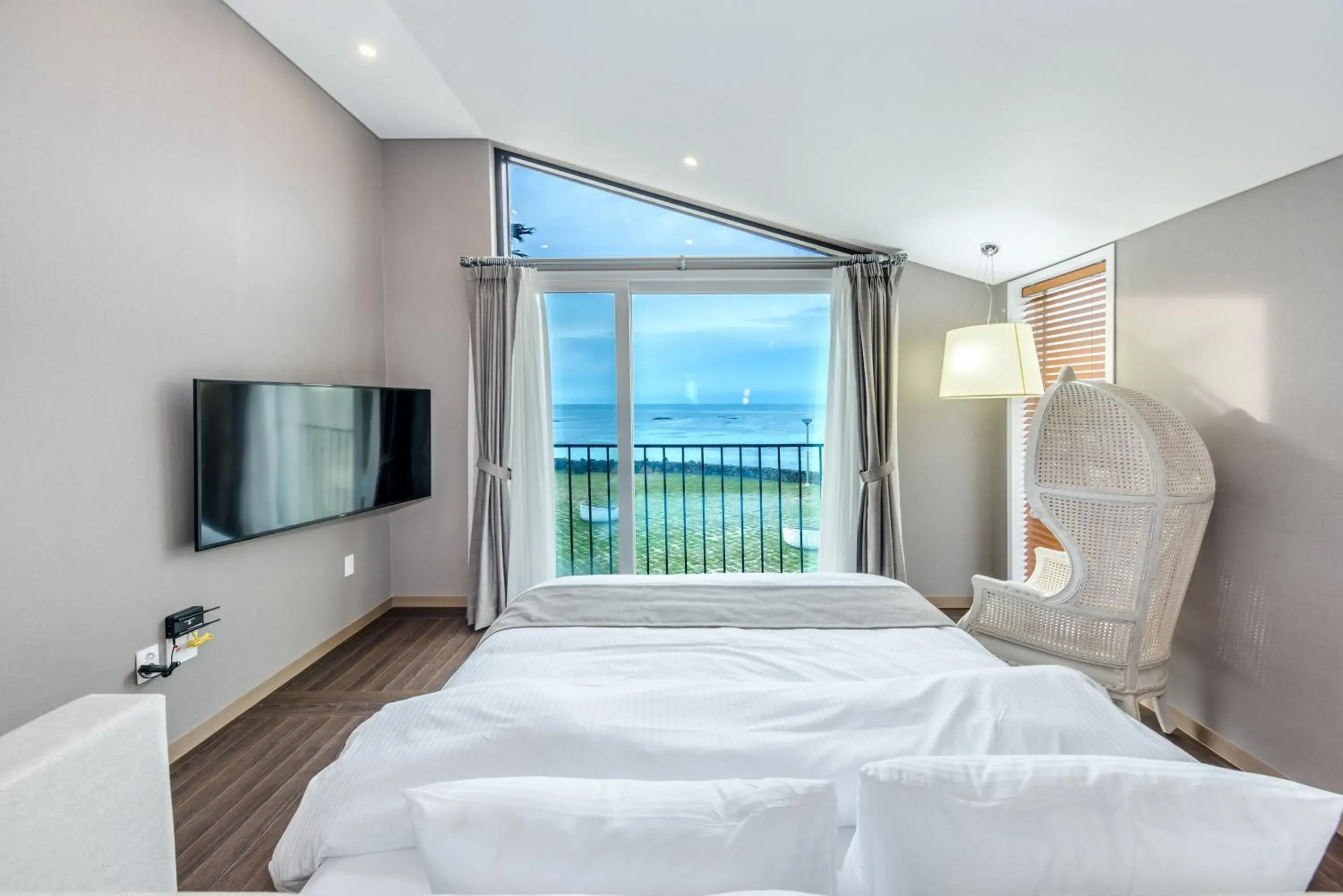 Bed in MJ Resort Bed in MJ Resort