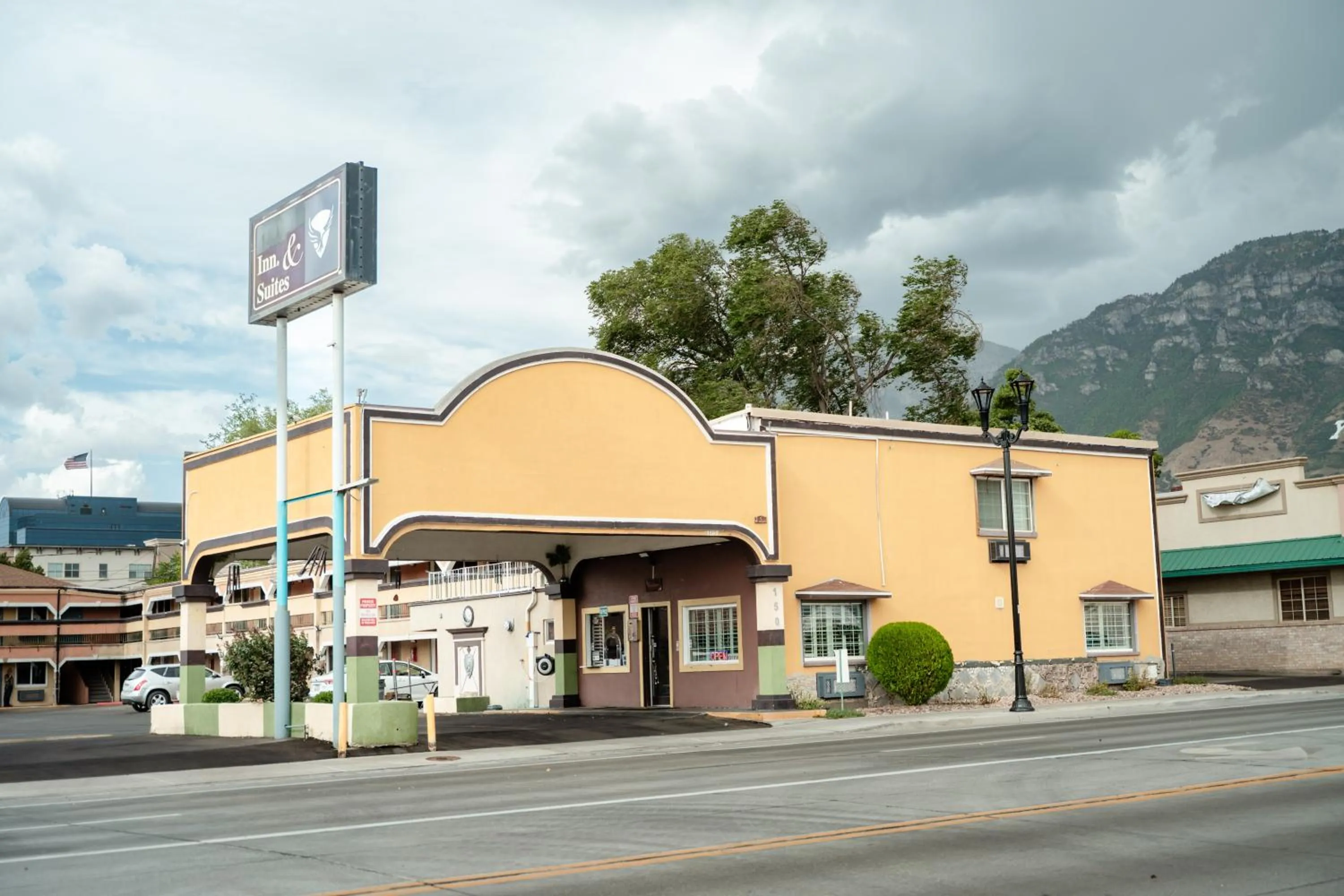 Property building in Provo Inn & Suites